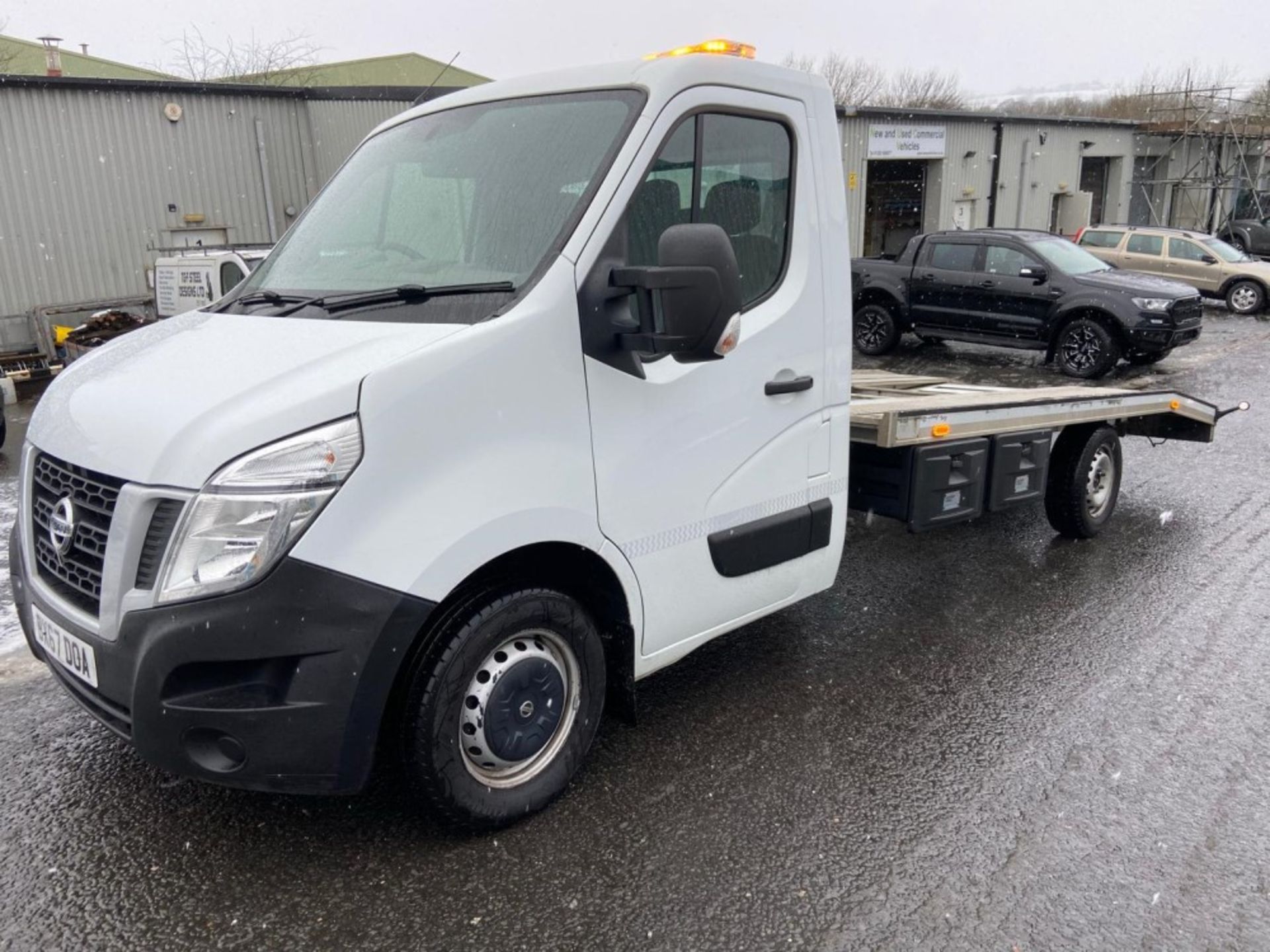 67 reg NISSAN NV400 RECOVERY TRUCK (LOCATION NELSON) 1ST REG 02/18, TEST 04/22, 84000M, V5 TO FOLLOW - Image 3 of 11