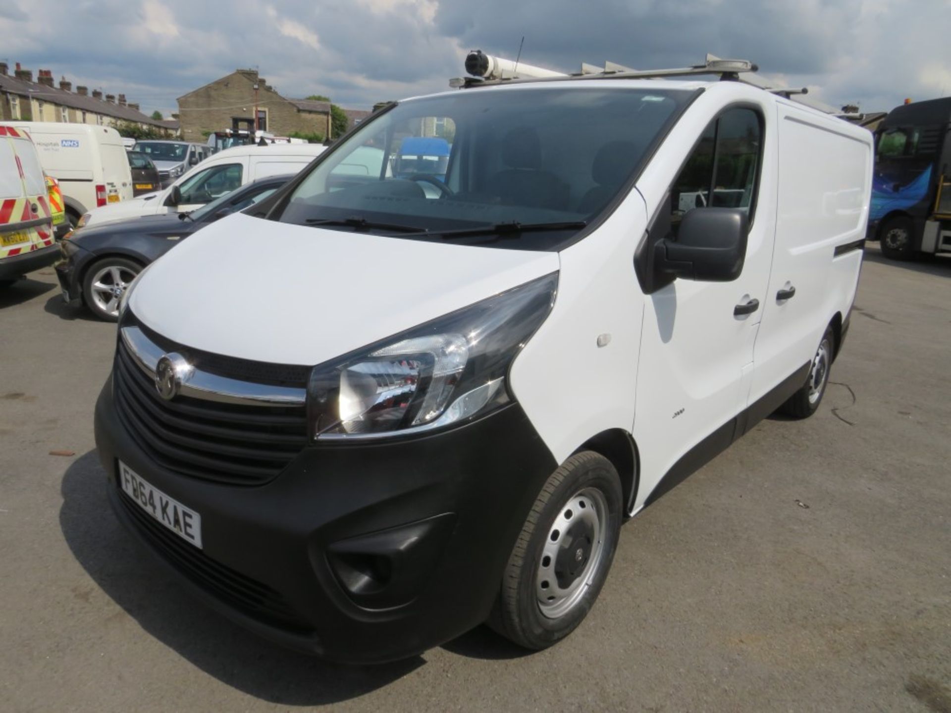 64 reg VAUXHALL VIVARO 2900 CDTI ECOFLEX TWIN DOORS (RUNS & DRIVES BUT ENGINE ISSUES - POSSIBLY - Image 2 of 7