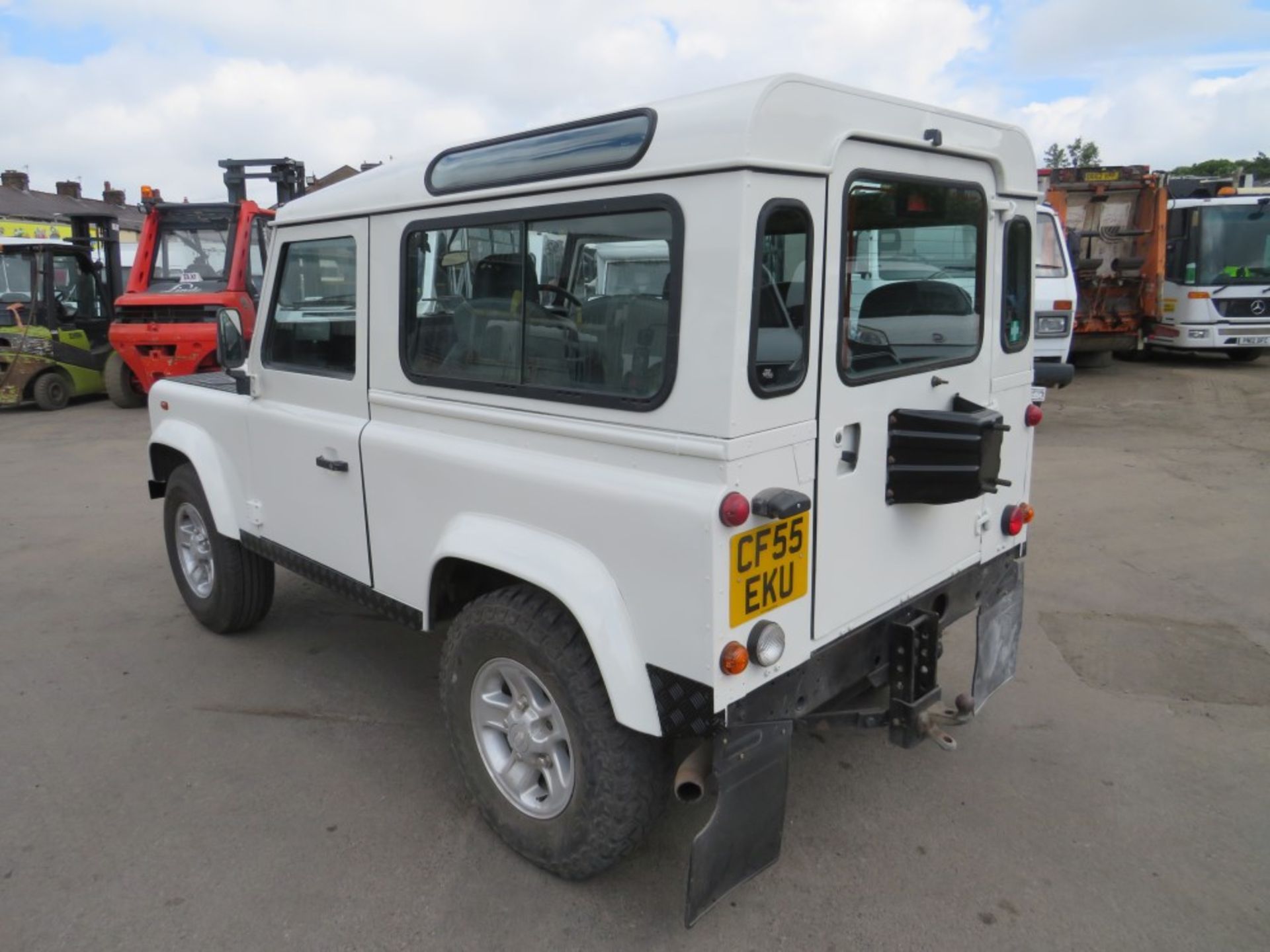 55 reg LAND ROVER DEFENDER 90 TD5 COUNTY, 1ST REG 01/06, TEST 02/22, 153168M, V5 HERE, 1 OWNER - Image 3 of 7