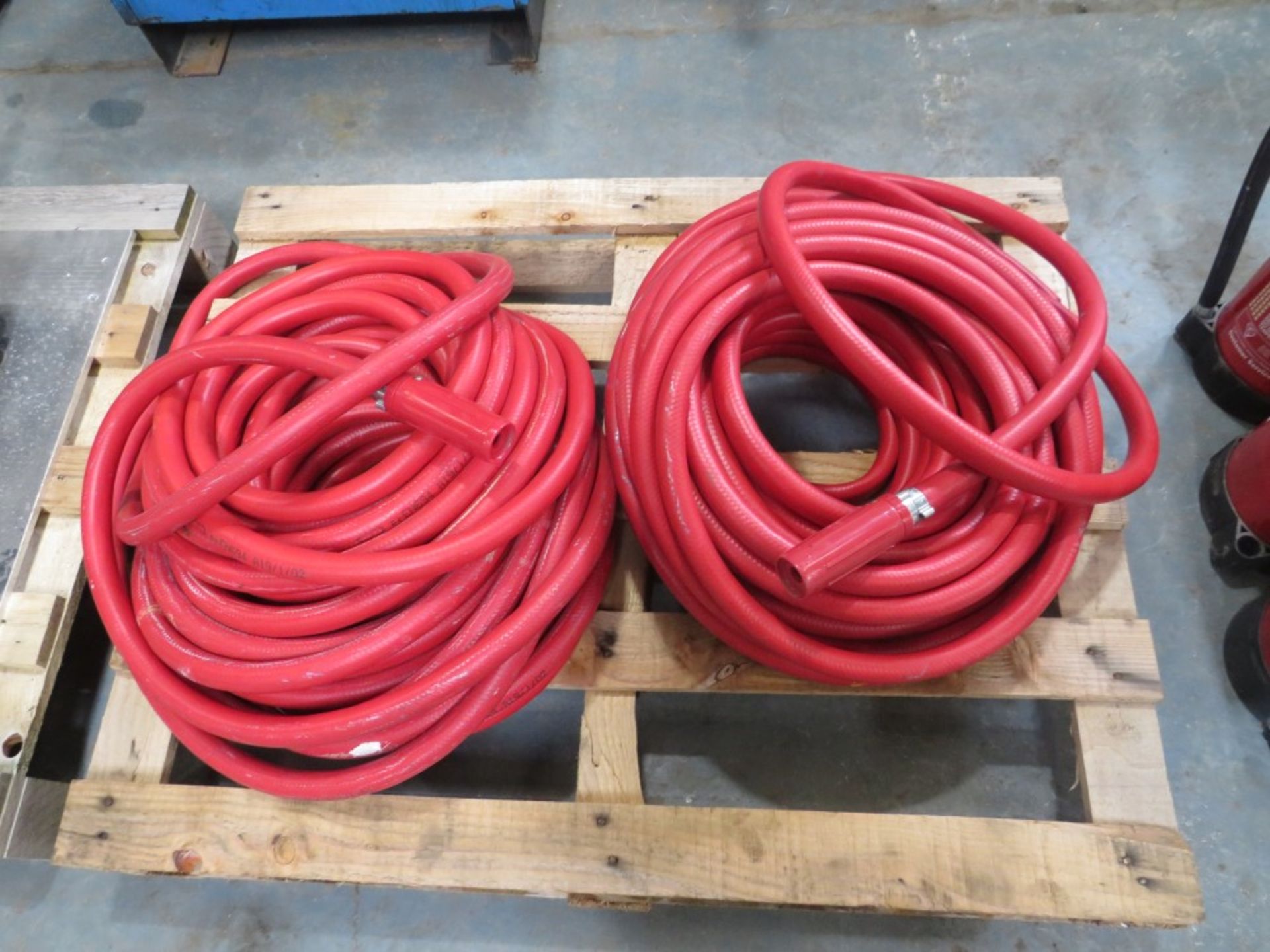 2 X 20M WATER HOSES WITH NOZZLES [NO VAT]