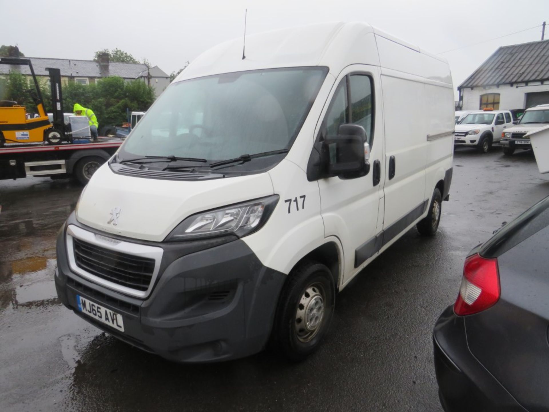 65 reg PEUGEOT BOXER 335 PROFESSIONAL L2H2 MWB HDI, 1ST REG 10/15, TEST 10/21, 247307M WARRANTED, V5 - Image 2 of 6