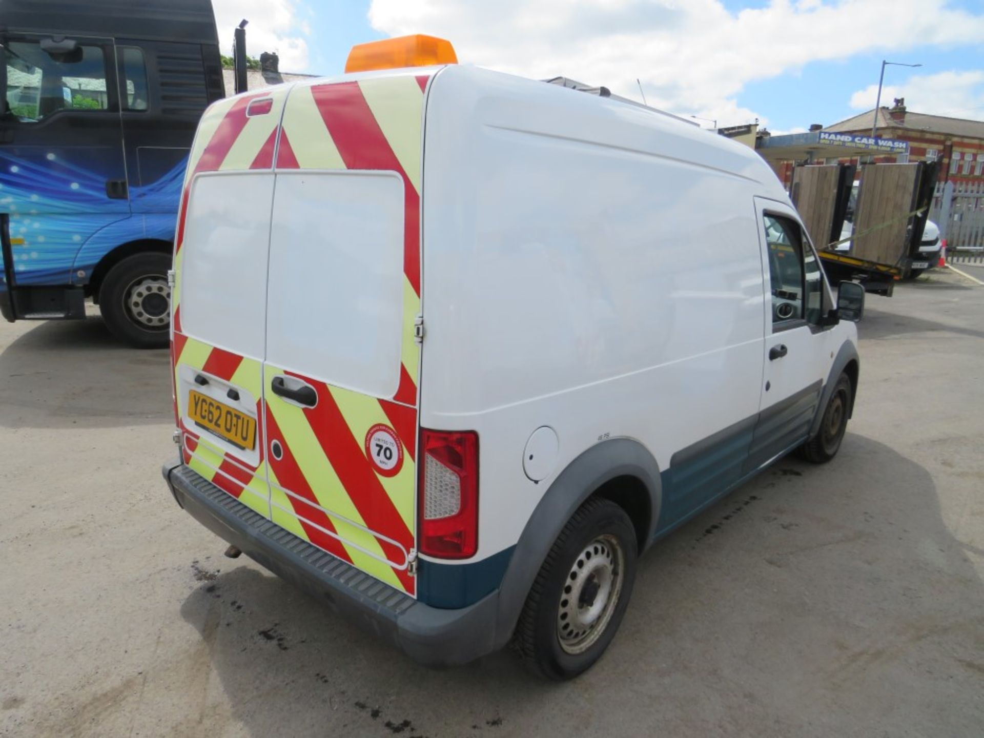 62 reg FORD TRANSIT CONNECT (DIRECT UNITED UTILITIES WATER) 1ST REG 10/12, 141867M, V5 HERE [+ - Image 4 of 7