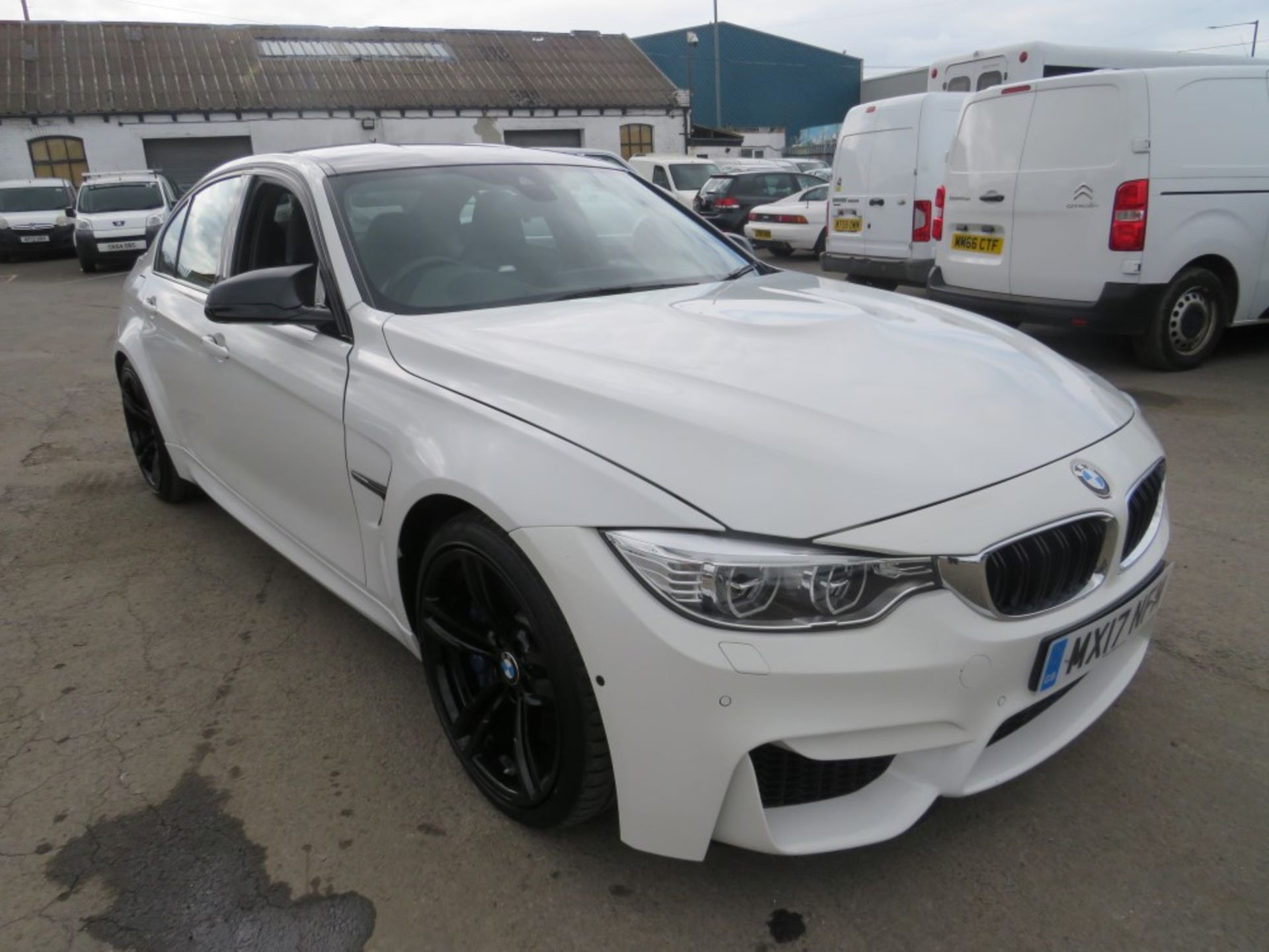 17 reg BMW M3 - IMPORT (DAMAGE REPAIRED - NOT RECORDED ON HPI) MANUFACTURED 2017, 1ST REG IN UK 08/