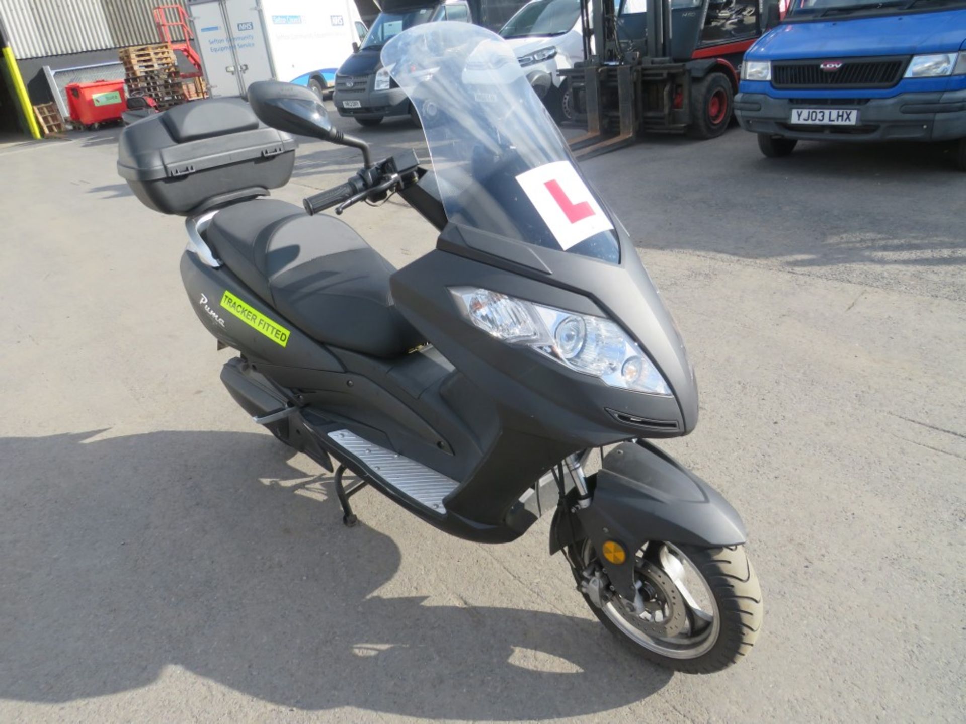 20 reg EFUN PUMA ELECTRIC SCOOTER, 1ST REG 07/20, 2403M, V5 HERE, 1 FORMER KEEPER [NO VAT]