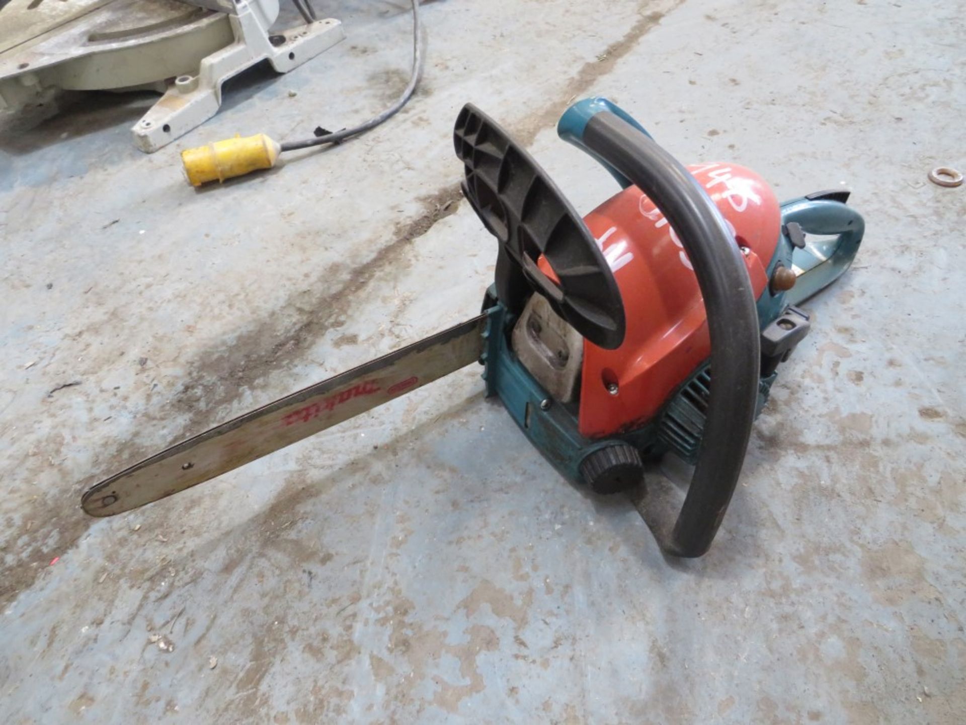 MAKITA CHAINSAW [NO VAT]