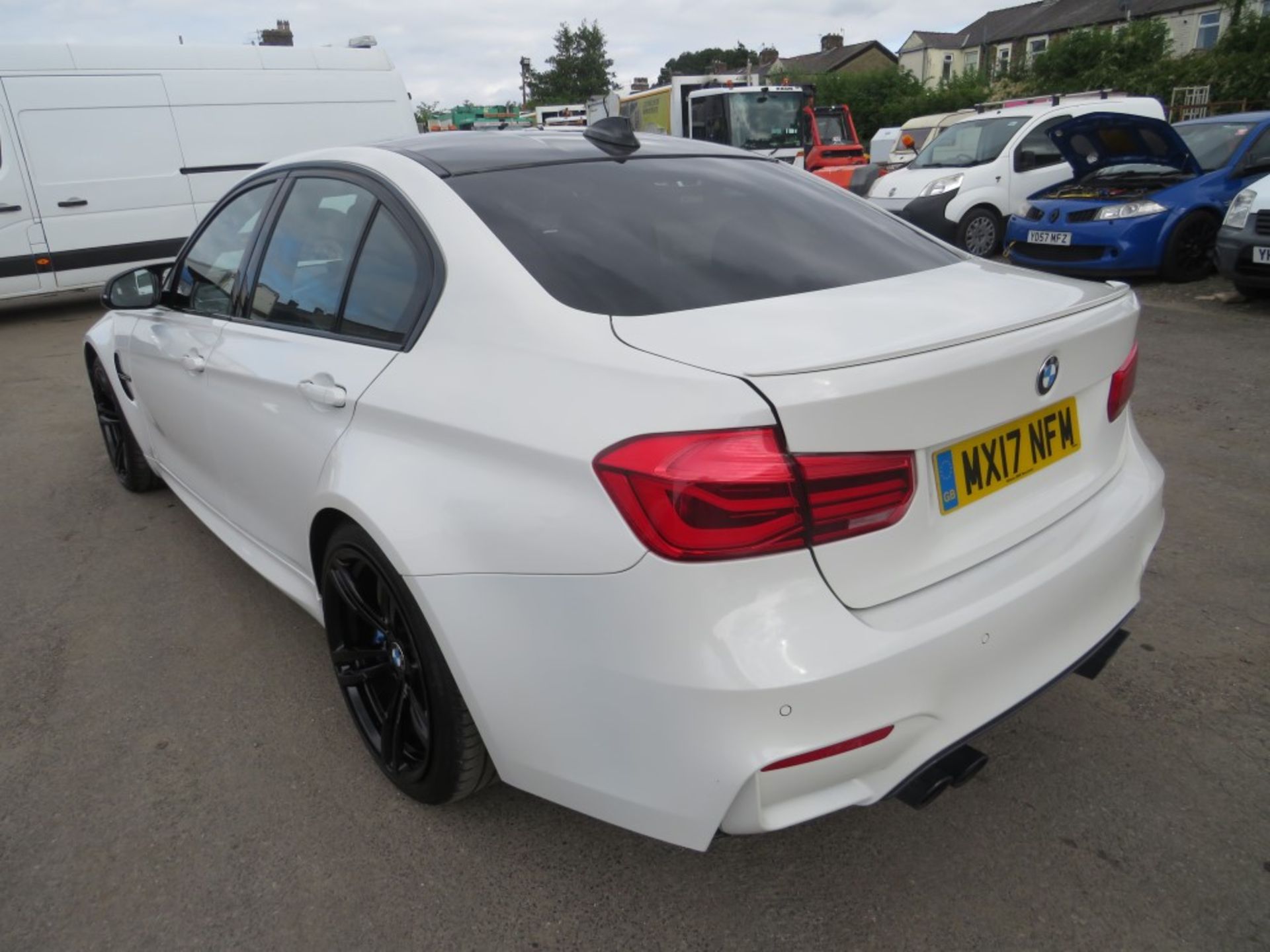 17 reg BMW M3 - IMPORT (DAMAGE REPAIRED - NOT RECORDED ON HPI) MANUFACTURED 2017, 1ST REG IN UK 08/ - Image 3 of 6