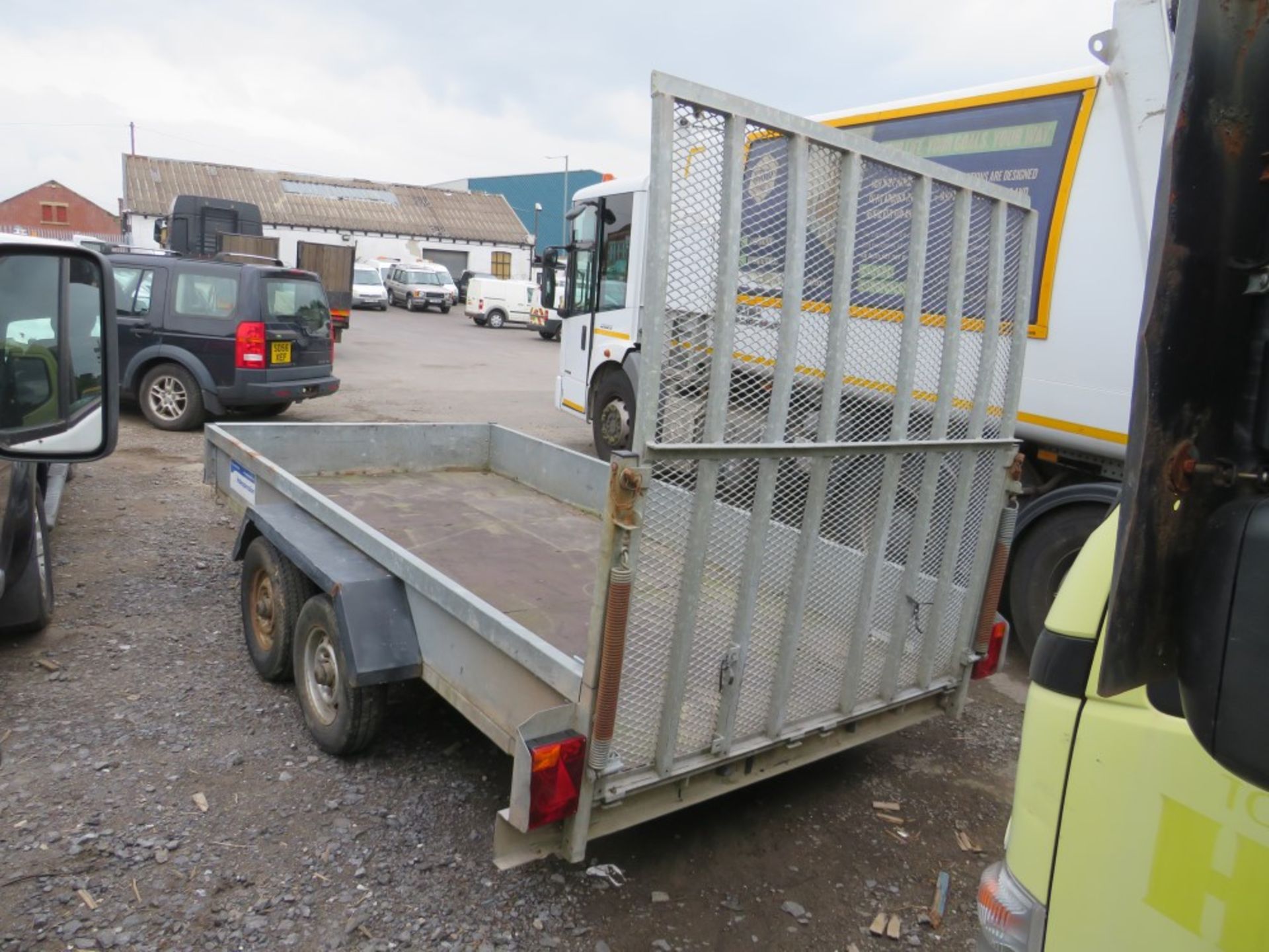 INDESPENSION 12' X 6' 2800KG TWIN AXLE TRAILER [NO VAT] - Image 2 of 2