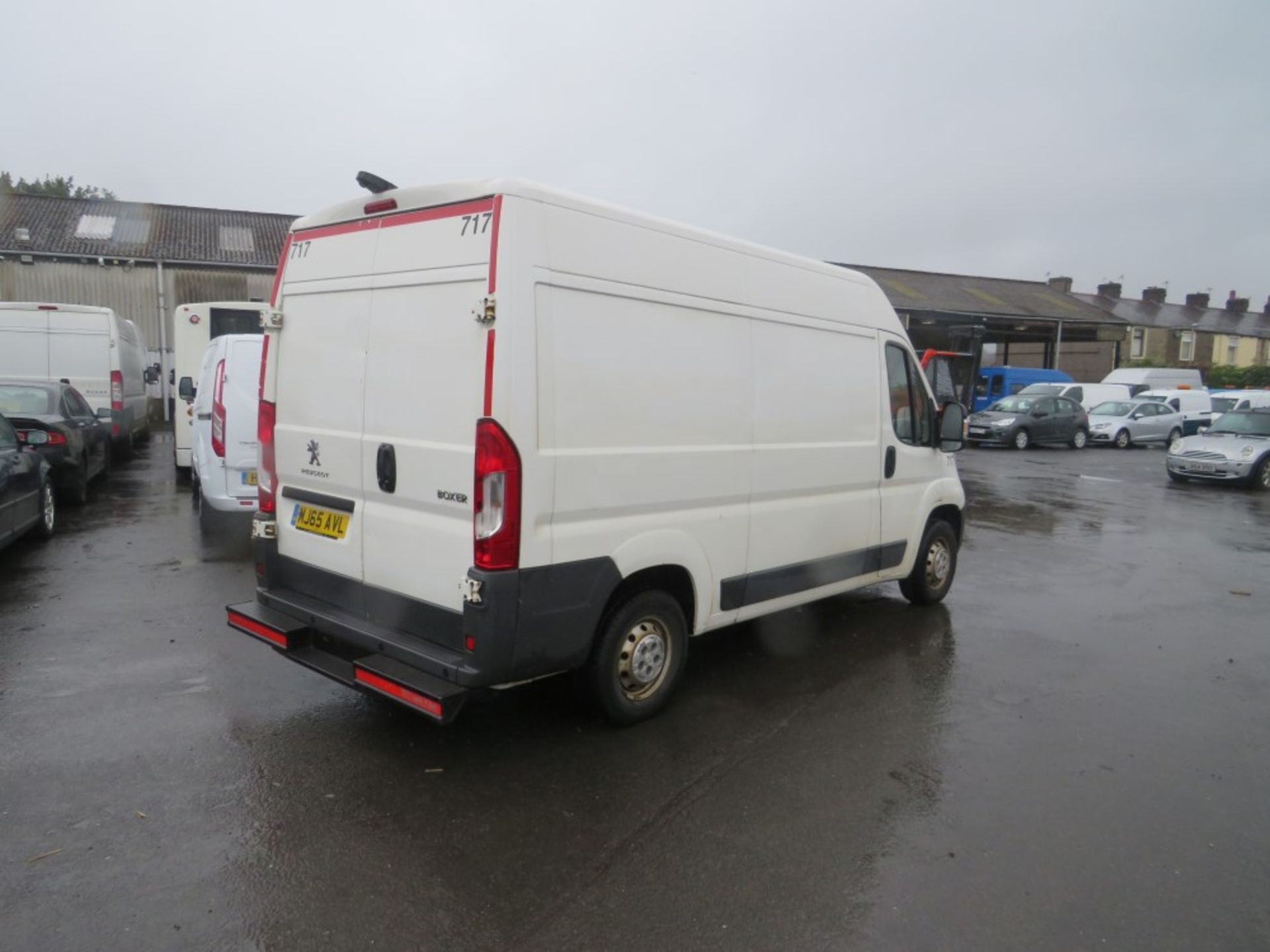 65 reg PEUGEOT BOXER 335 PROFESSIONAL L2H2 MWB HDI, 1ST REG 10/15, TEST 10/21, 247307M WARRANTED, V5 - Image 4 of 6