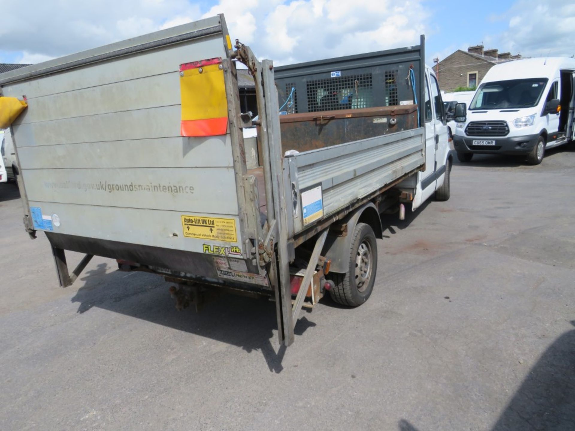 06 reg RENAULT MASTER DCLL35 DCI 100 LWB TIPPER (DIRECT COUNCIL) 1ST REG 05/06, 107532M, V5 HERE, - Image 4 of 5