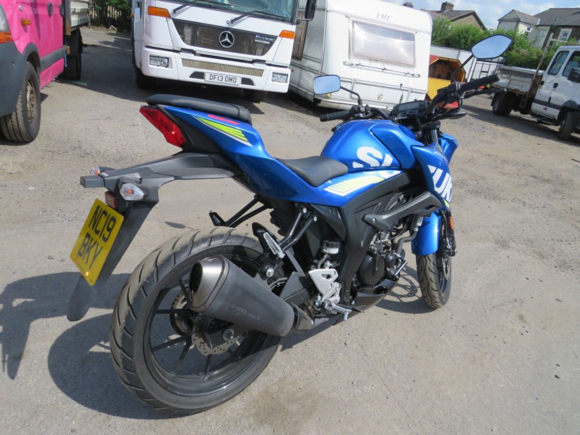 19 reg SUZUKI GSXS 125 MOTORBIKE, 1ST REG 05/19, 6967M, V5 MAY FOLLOW [NO VAT] - Image 4 of 5