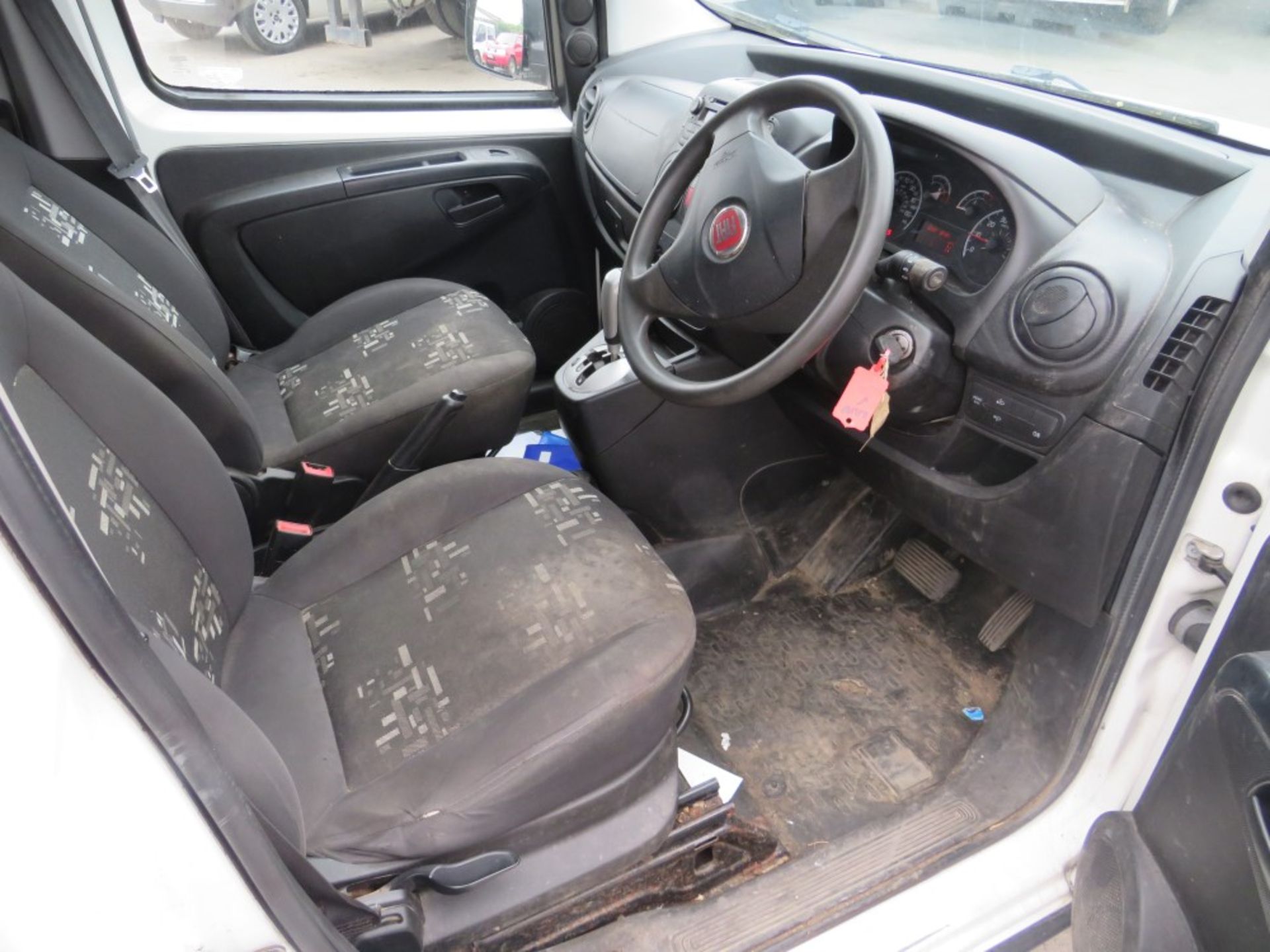 62 reg FIAT FIORINO COMBI 16V MULTIJET COMBI VAN (RUNS BUT STRUGGLES GOING INTO GEAR) 1ST REG 11/12, - Image 6 of 7