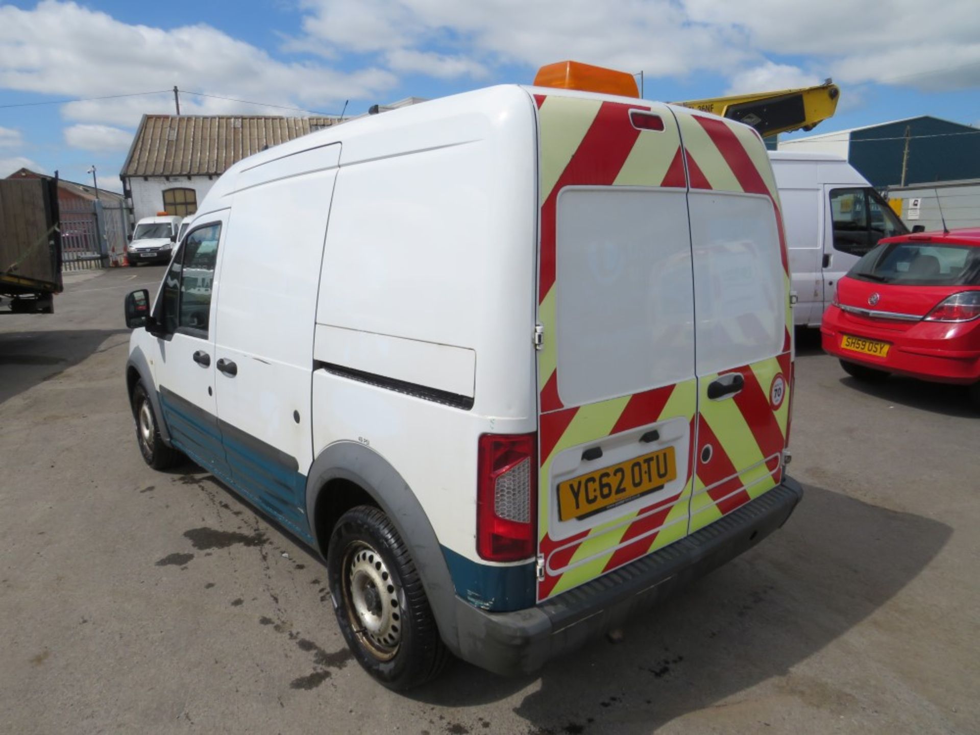 62 reg FORD TRANSIT CONNECT (DIRECT UNITED UTILITIES WATER) 1ST REG 10/12, 141867M, V5 HERE [+ - Image 3 of 7