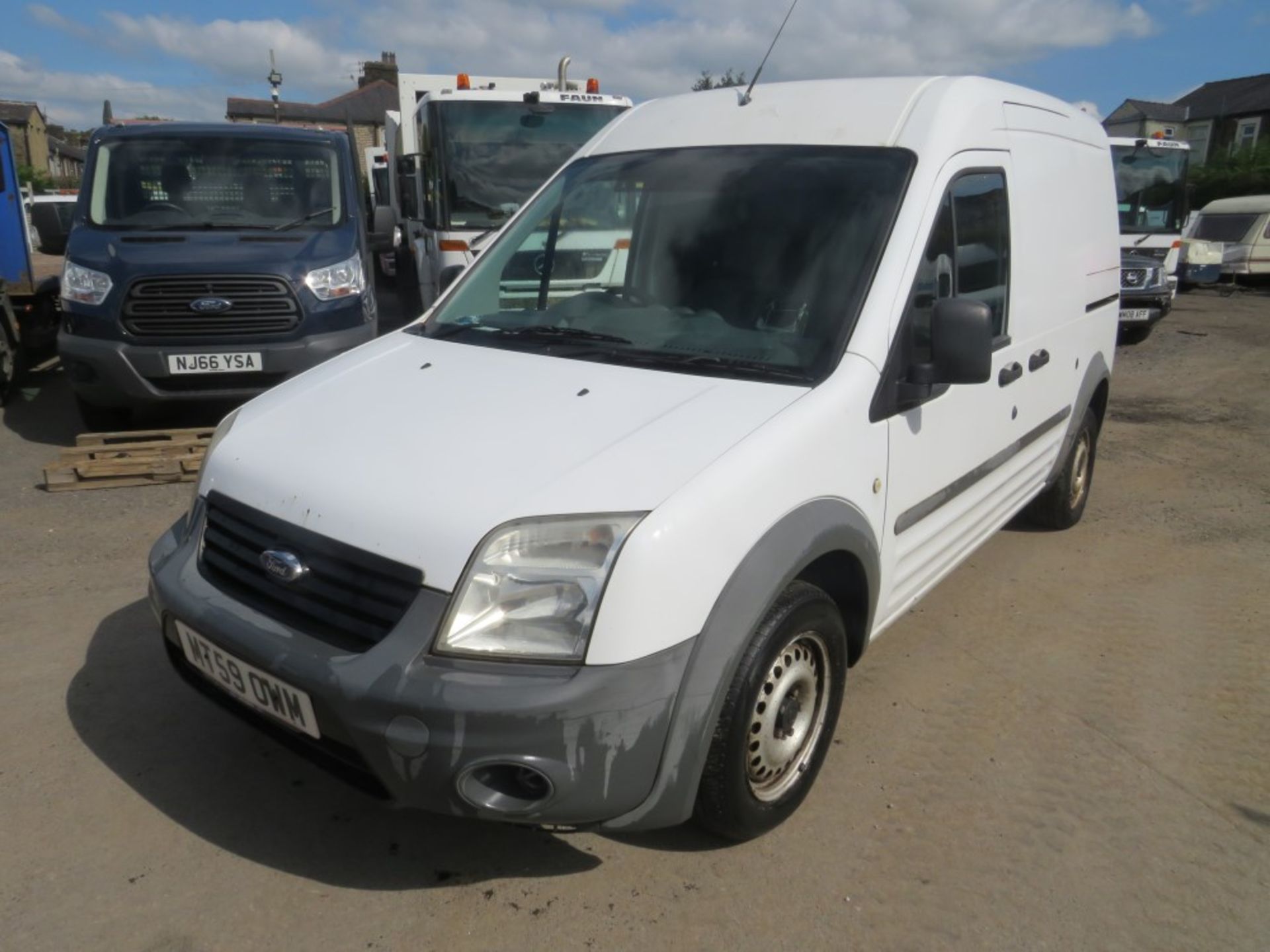 59 reg FORD TRANSIT CONNECT 90 T230 (DIRECT COUNCIL) 1ST REG 01/10, TEST 04/22, 89603M, V5 HERE, 1 - Image 2 of 8