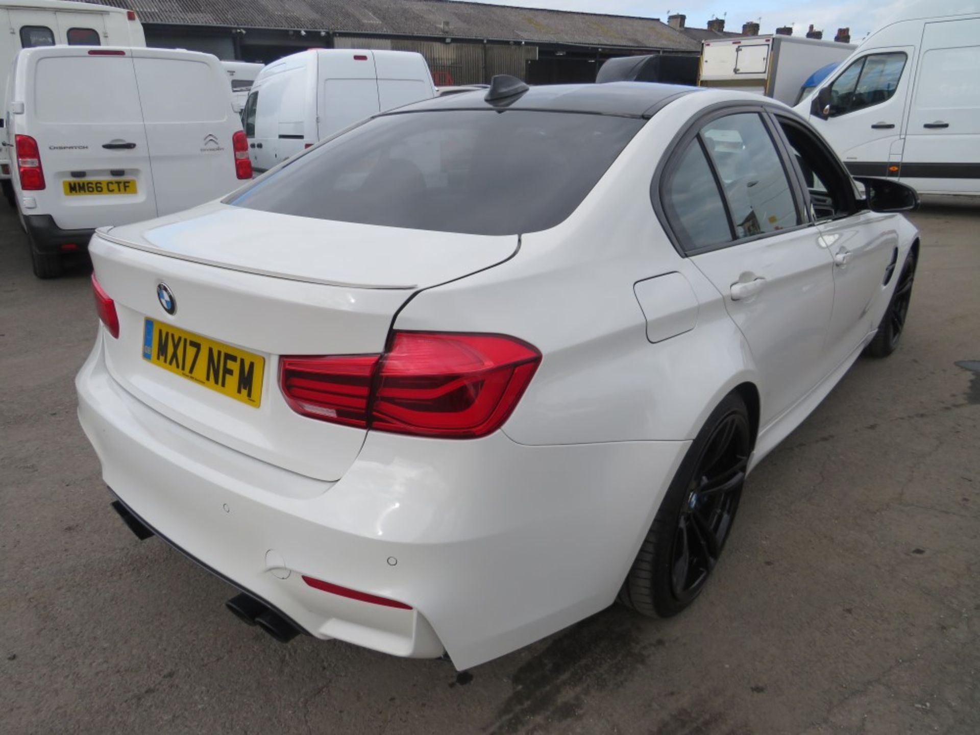 17 reg BMW M3 - IMPORT (DAMAGE REPAIRED - NOT RECORDED ON HPI) MANUFACTURED 2017, 1ST REG IN UK 08/ - Image 4 of 6