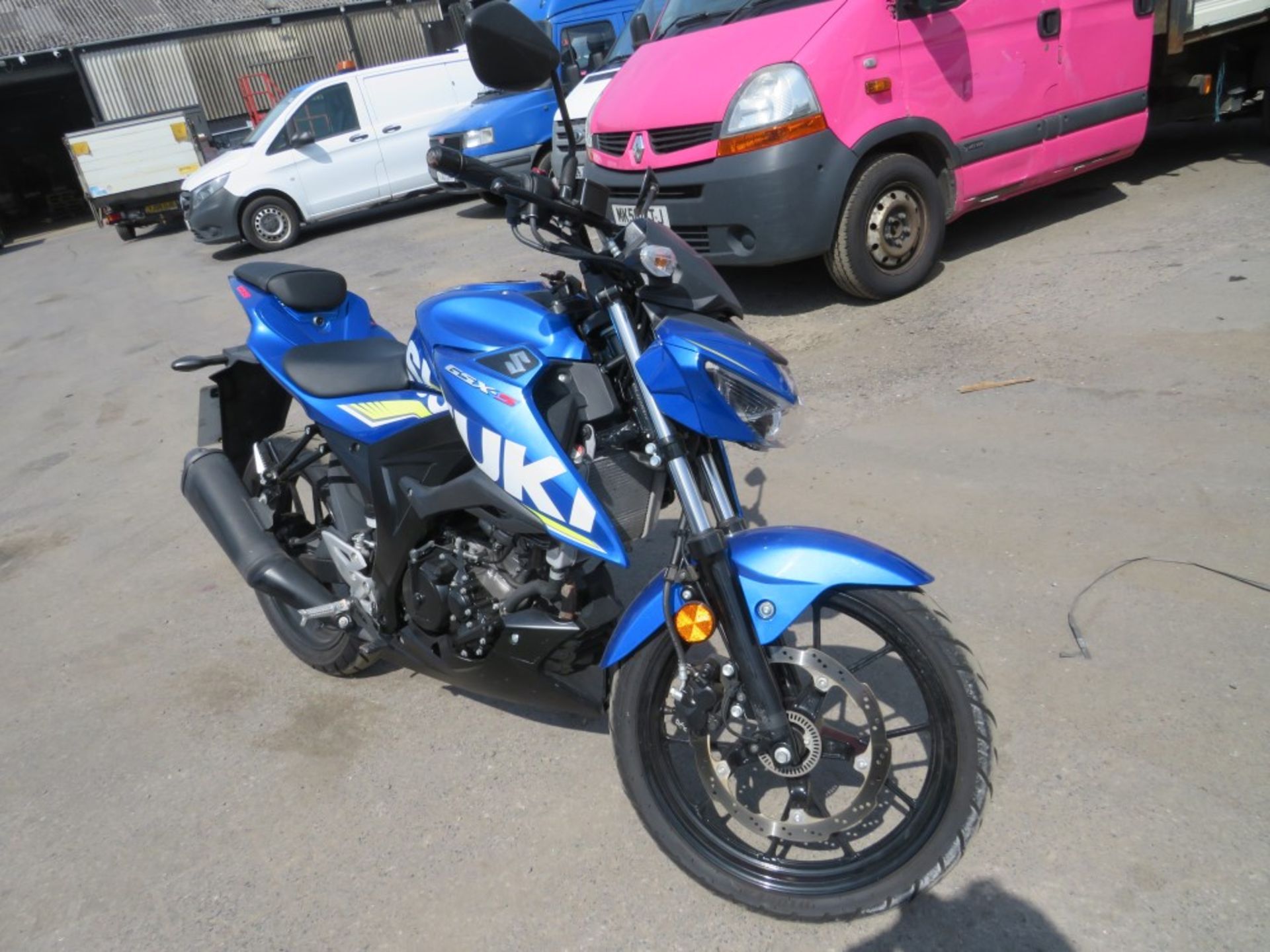 19 reg SUZUKI GSXS 125 MOTORBIKE, 1ST REG 05/19, 6967M, V5 MAY FOLLOW [NO VAT]