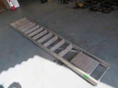 ALUMINIUM STEP LADDERS [NO VAT]