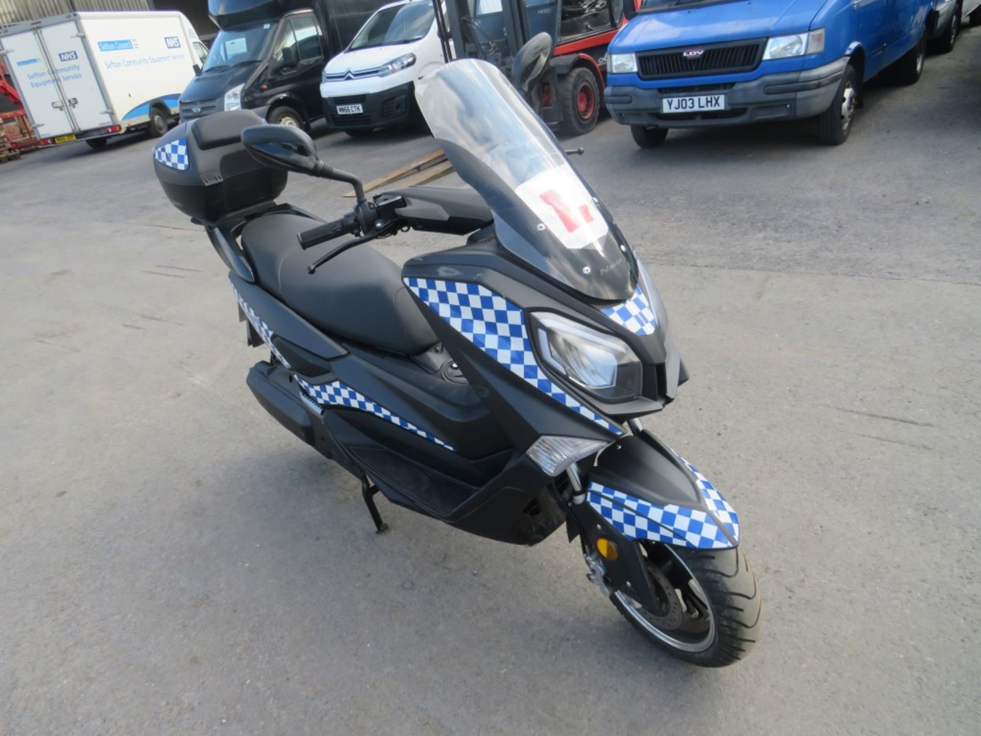 70 reg EFUN TIGER LYNX ELECTRIC SCOOTER, 1ST REG 10/20, 1242M, V5 HERE, 1 FORMER KEEPER [NO VAT]