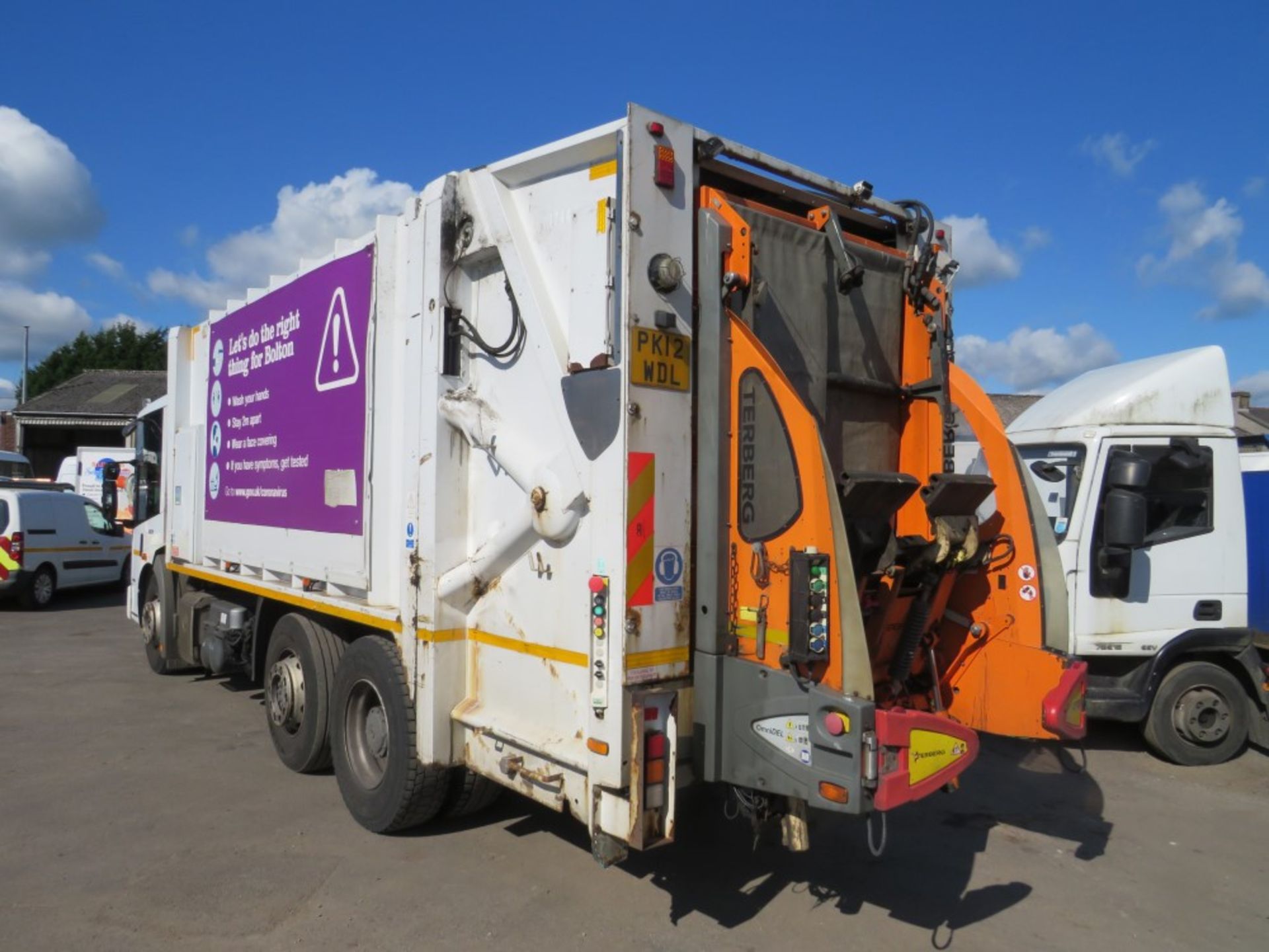 12 reg MERCEDES ECONIC 2629L REFUSE WAGON (DIRECT COUNCIL) 1ST REG 06/12, TEST 03/22, 81133KM, - Image 3 of 6