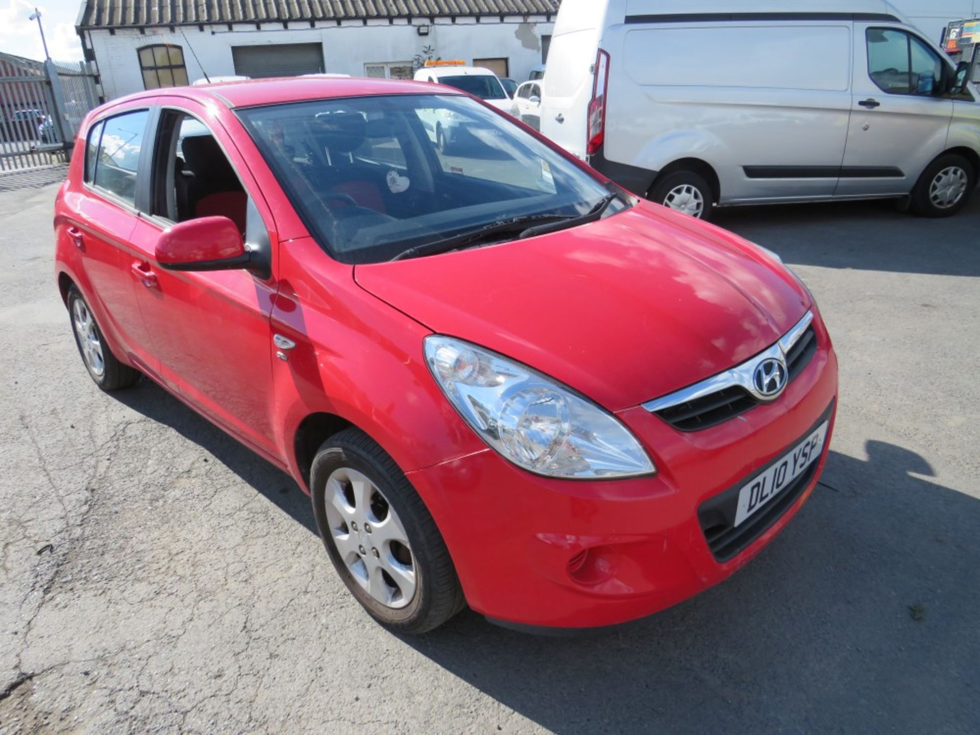 10 reg HYUNDAI i20 COMFORT CRDI (ON VCAR REGISTER) 1ST REG 08/10, 129739M, V5 HERE,