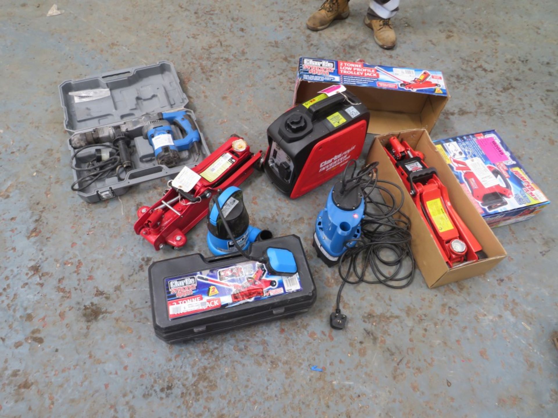 JUMP START, INVERTER GENERATOR, 3 x ASSTD JACKS, 2 x PUMPS, DRAPER BREAKER [+ VAT]