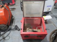 CLARKE SAND BLASTING CABINET [NO VAT]