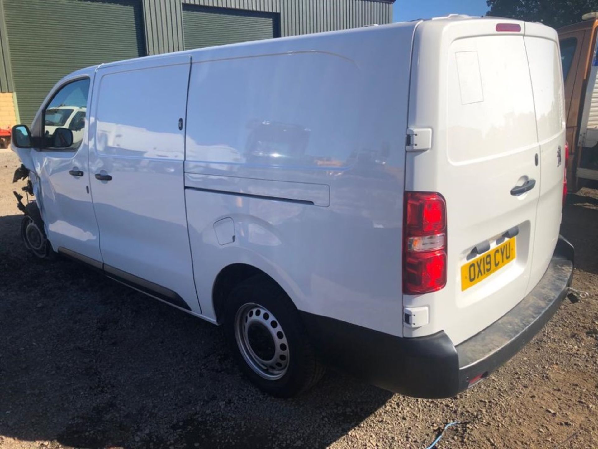 19 reg PEUGEOT EXPERT 1.6 PRO BLUE HDI LWB (STARTS BUT DOESN'T DRIVE) ( - Image 4 of 14