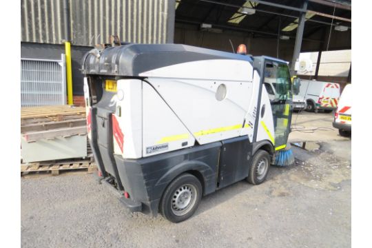 17 reg JOHNSTON SWEEPER (DIRECT COUNCIL) 1ST REG 06/17, 3741 HOURS, V5 HERE, 1 OWNER FROM NEW - Image 4 of 5