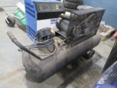 BLACK 240V AIR COMPRESSOR [NO VAT]