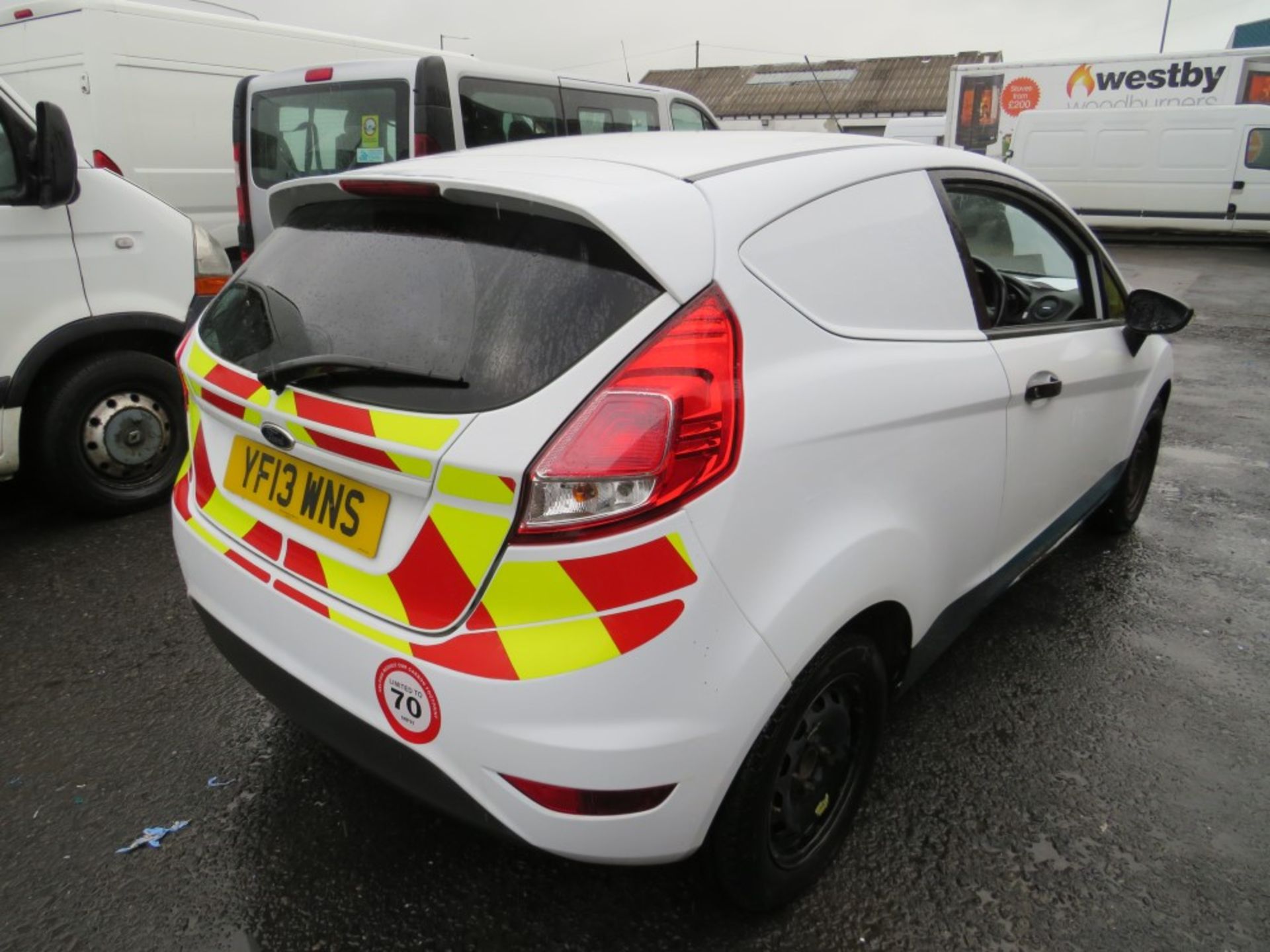 13 reg FORD FIESTA ECONETIC TECH TDCI VAN (RUNS & DRIVES FOR LOADING ONLY) (DIRECT UNITED - Image 4 of 7