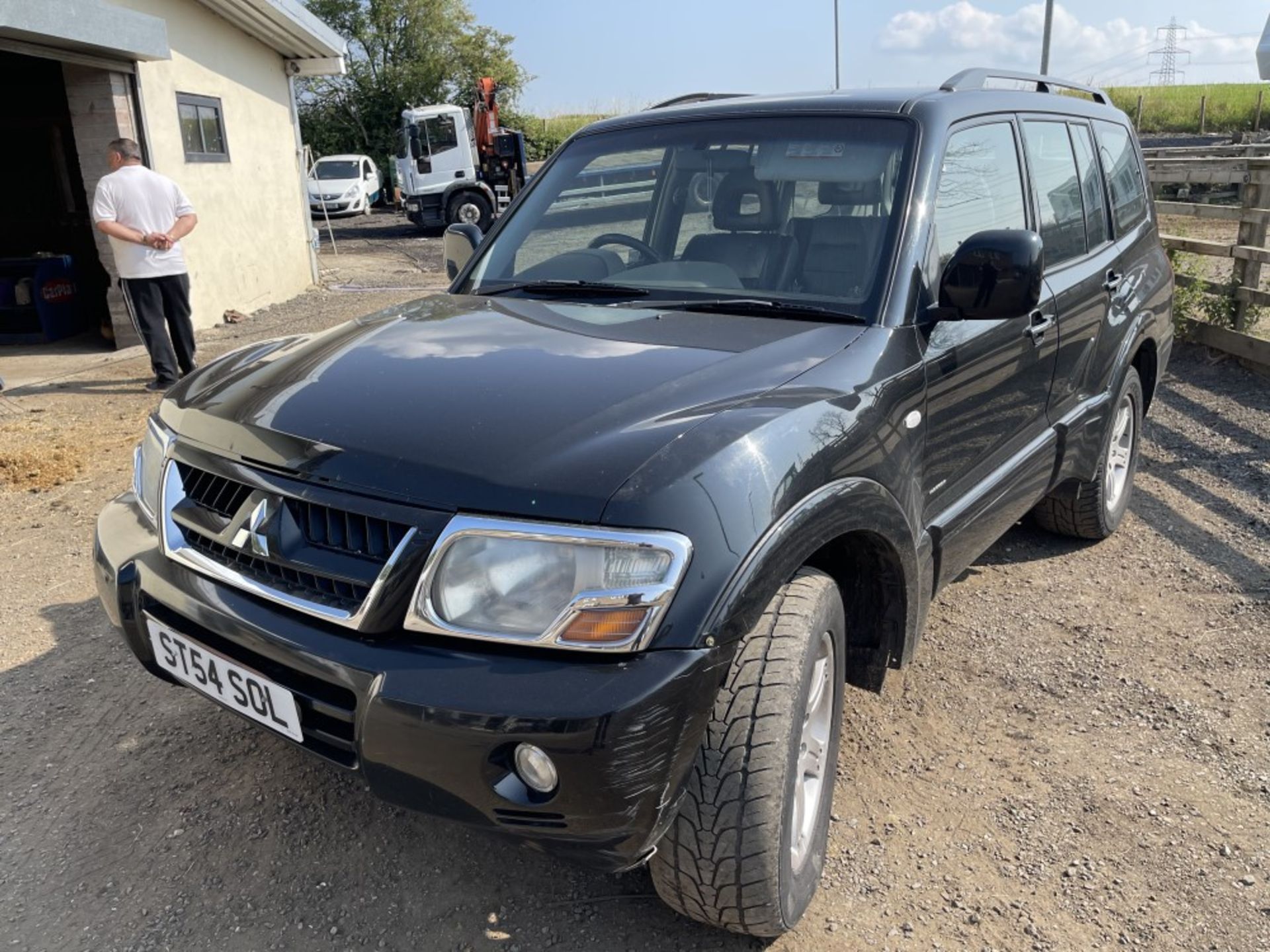 54 reg MITSUBISHI SHOGUN WARRIOR 3.2 DI-D AUTO (LOCATION BLACKBURN) RUNS & DRIVES, 1ST REG 09/04,