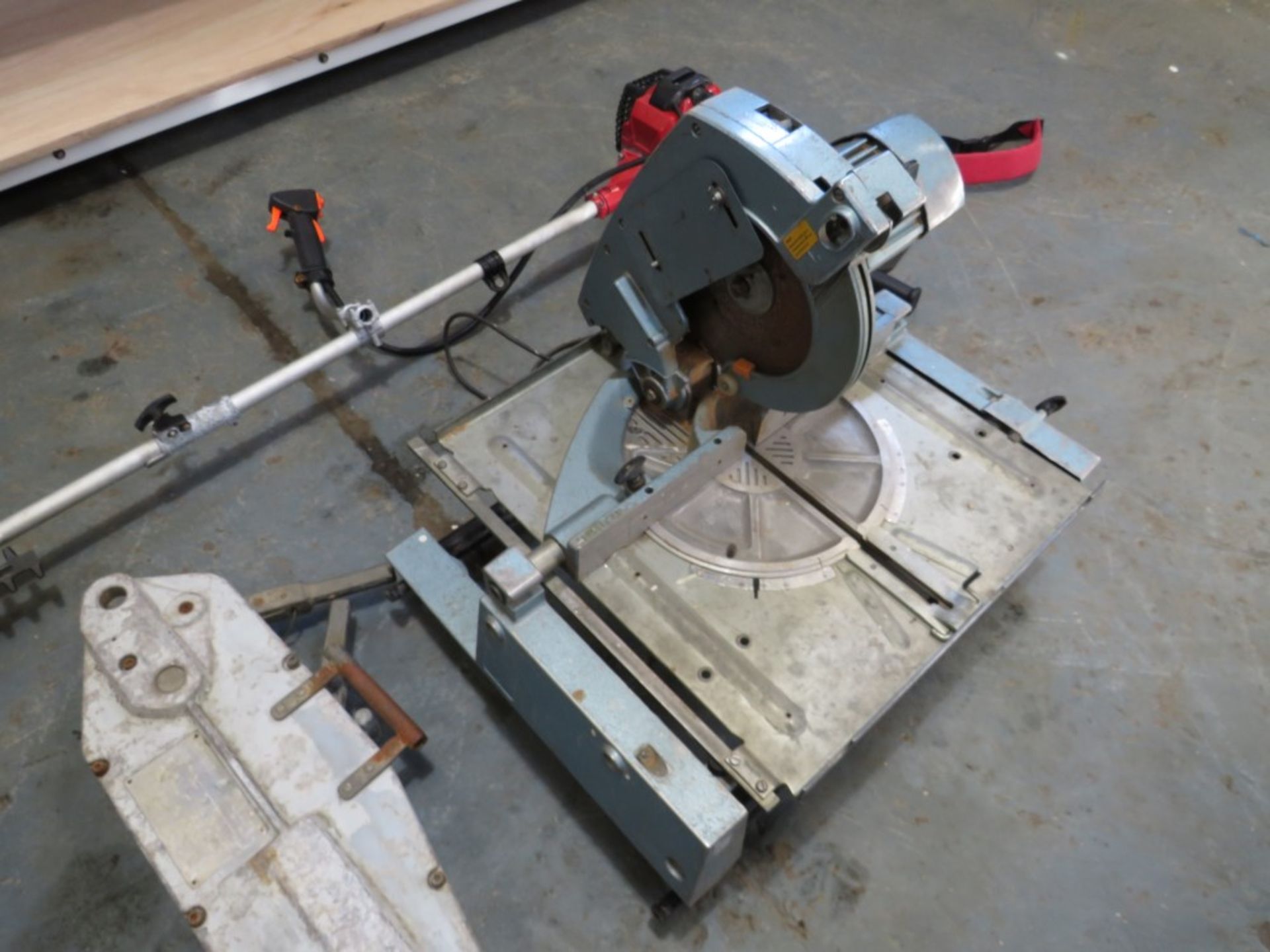 ELU 110V FLIP OVER SAW [NO VAT]