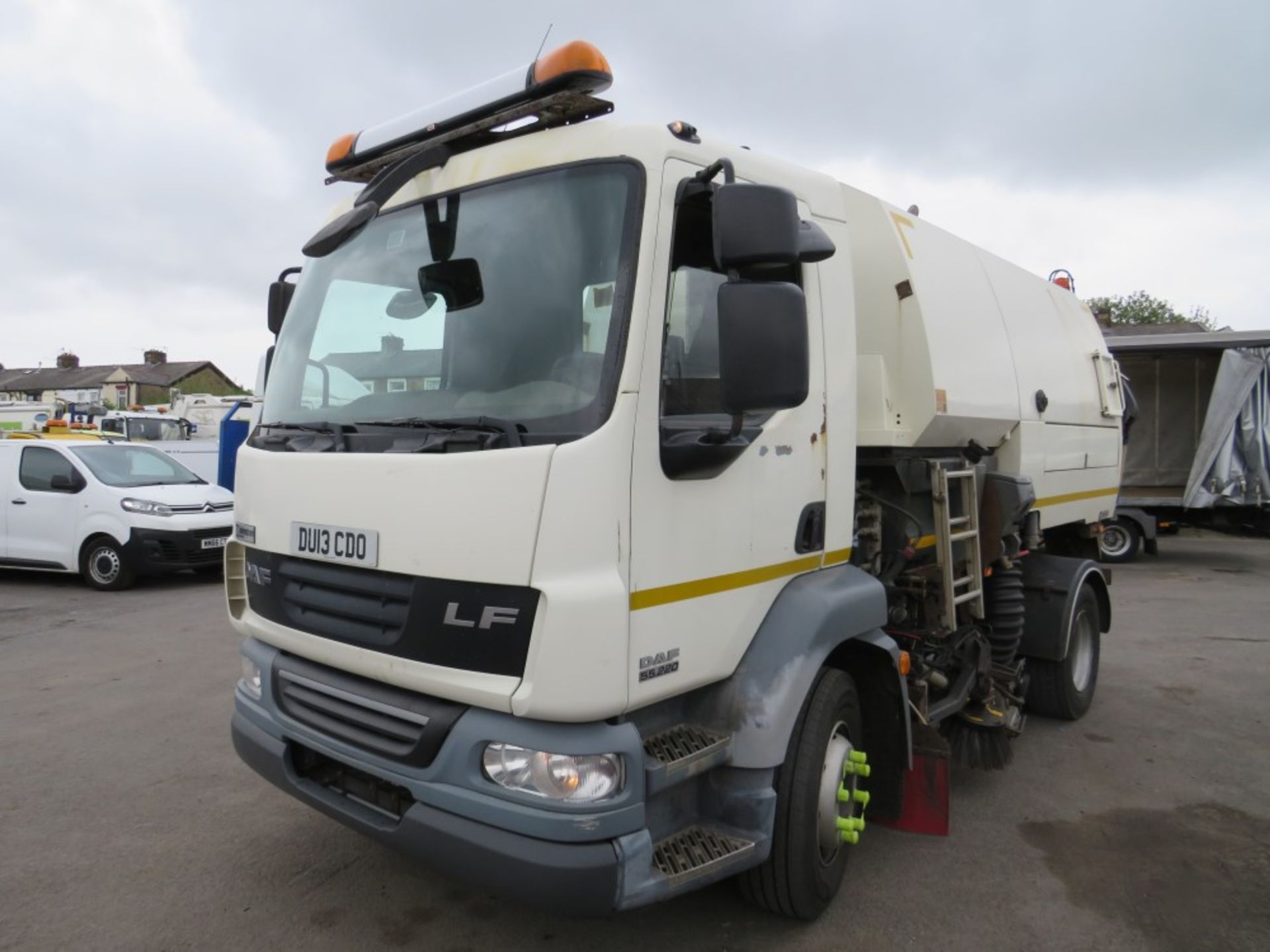 13 reg DAF FA LF55.220 JOHNSTON VT651 SINGLE SWEEP SWEEPER (DIRECT COUNCIL) 1ST REG 04/13, TEST 04/