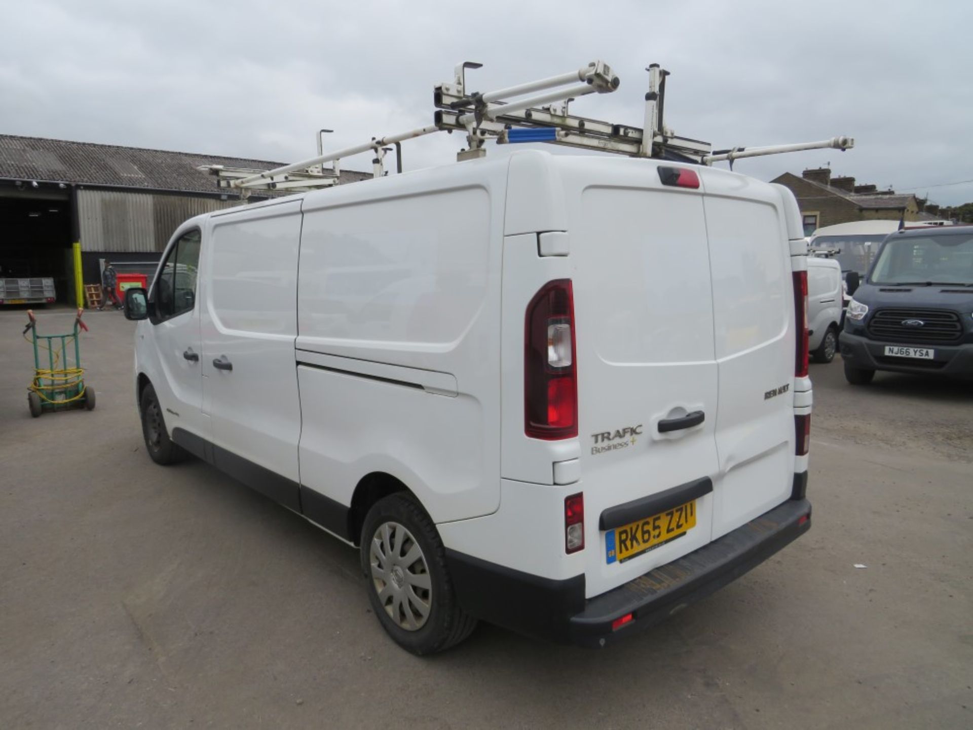 65 reg RENAULT TRAFIC LL29 BUSINESS+ NRG DCI (NON RUNNER) 1ST REG 10/15, TEST 10/21, 114579M, V5 - Image 3 of 7