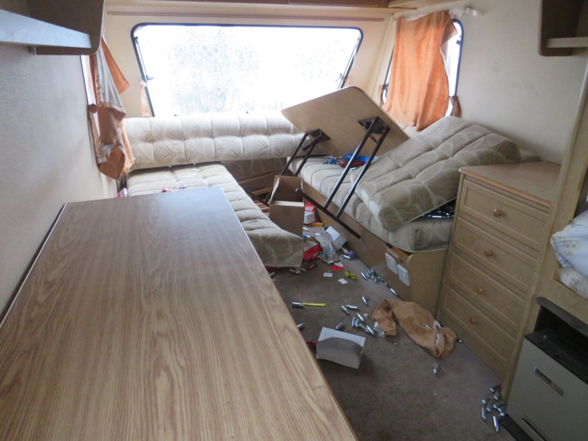 ESPIRIT CHARAGE CARAVAN, NO KEYS [NO VAT] - Image 5 of 6