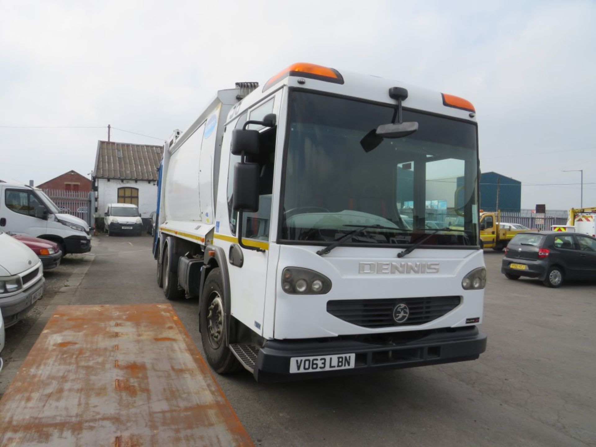 63 reg DENNIS ELITE REFUSE WAGON (RUNS BUT SMOKY ENGINE) (DIRECT COUNCIL) 1ST REG 12/13, TEST 06/22,