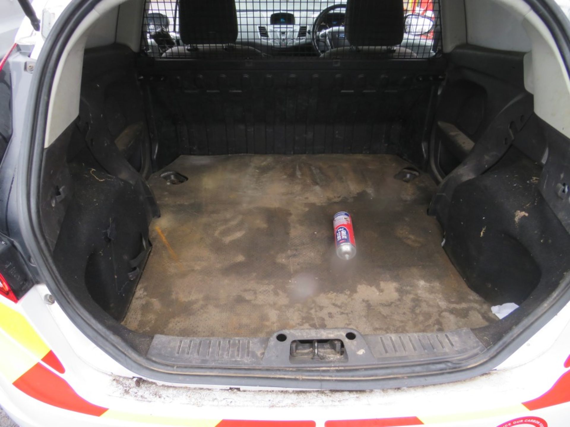 13 reg FORD FIESTA ECONETIC TECH TDCI VAN (RUNS & DRIVES FOR LOADING ONLY) (DIRECT UNITED - Image 5 of 7