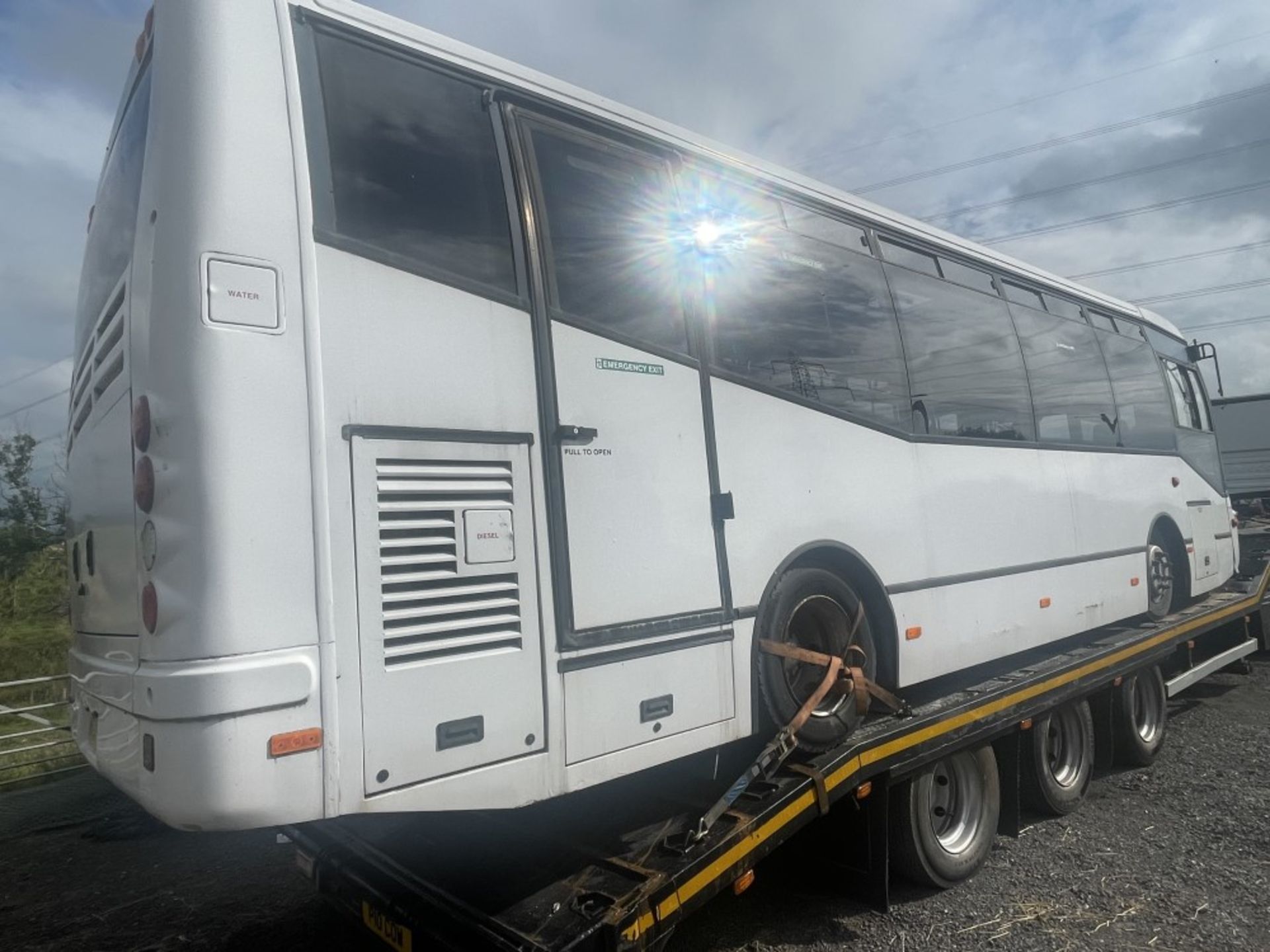 07 reg BMC 27 SEATER COACH (STARTS BUT DOES NOT DRIVE AS PROPSHAFT MISSING) (LOCATION BLACKBURN) 1ST - Image 2 of 7