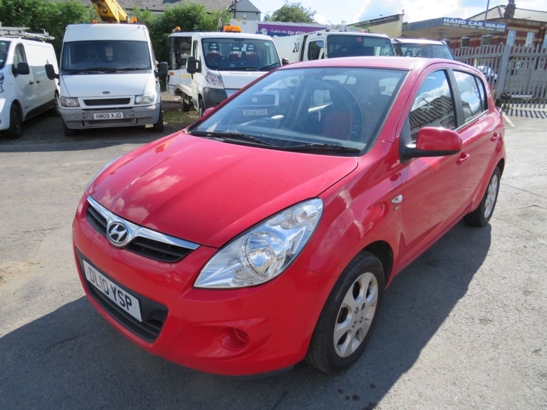 10 reg HYUNDAI i20 COMFORT CRDI (ON VCAR REGISTER) 1ST REG 08/10, 129739M, V5 HERE, - Image 2 of 6