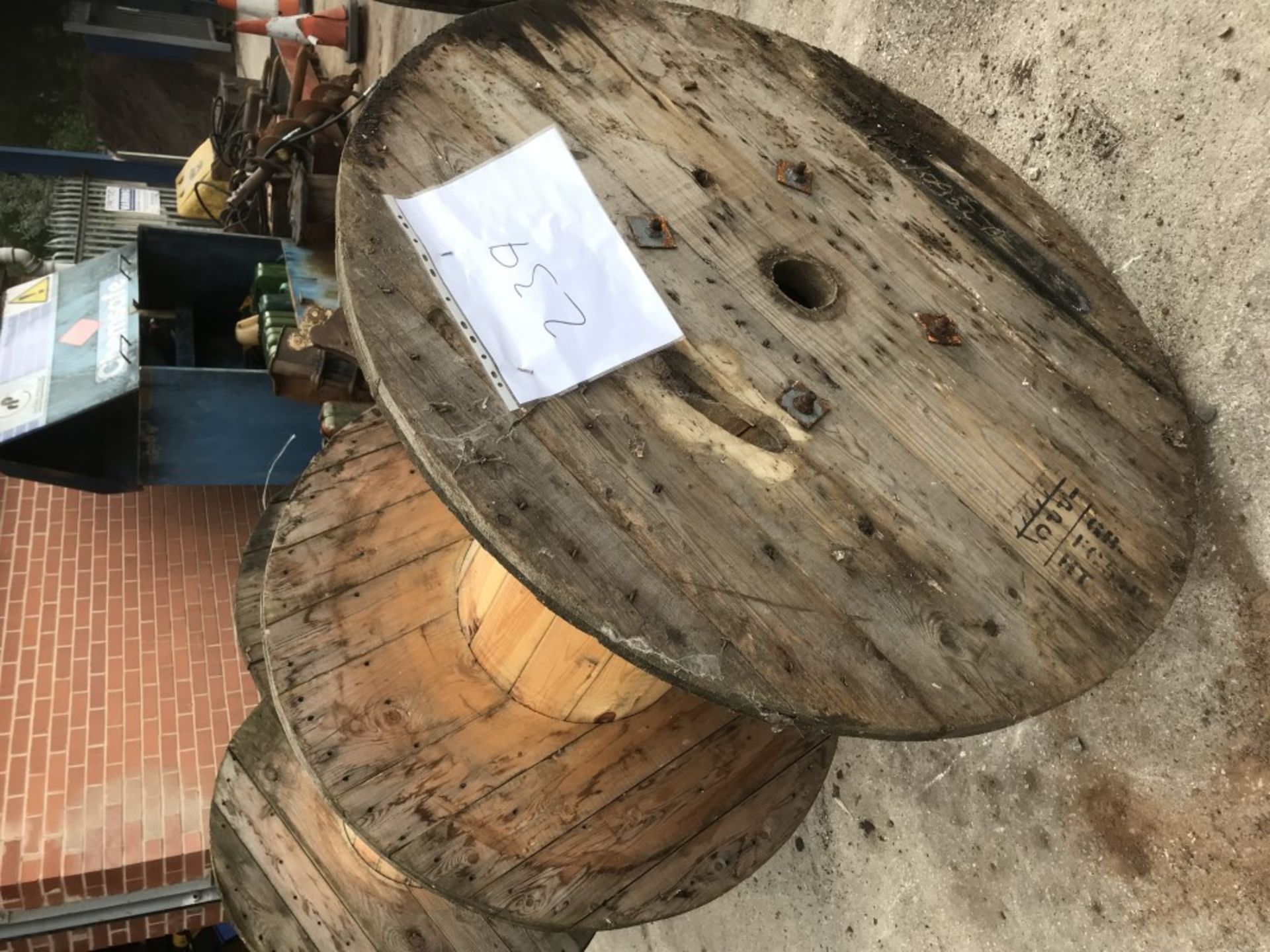 wooden cable drum 1,2m dia 1m deep