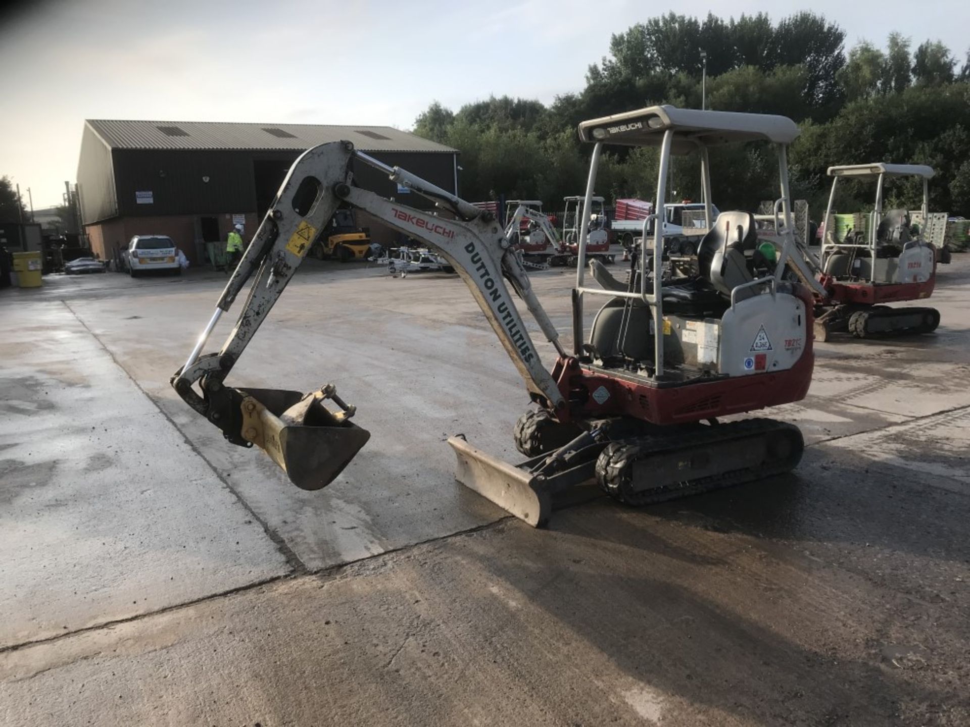 2015 TAKEUCHI TB216 1.6 TON DIGGER, 2711 HOURS