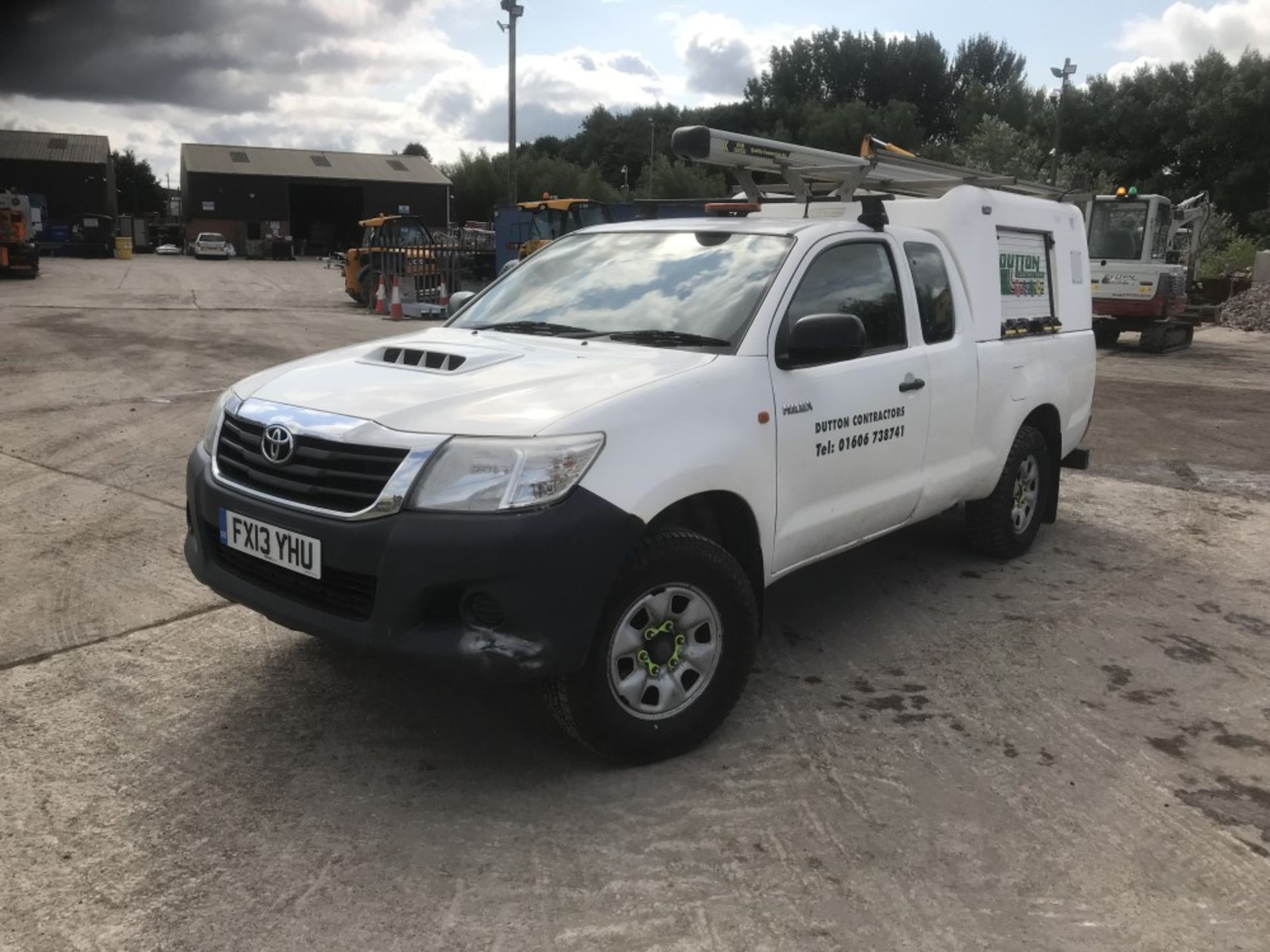 13 reg TOYOTA HILUX KING CAB PICKUP, 1ST REG 03/13, TEST 03/22, 123381M, V5 HERE, 2 FORMER KEEPERS - Image 5 of 13