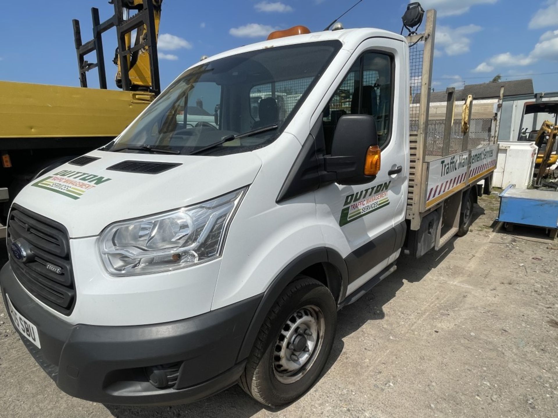 65 reg FORD TRANSIT DROPSIDE C/W TAIL LIFT, 1ST REG 09/15, 138983M, V5 HERE, 1 FORMER KEEPER