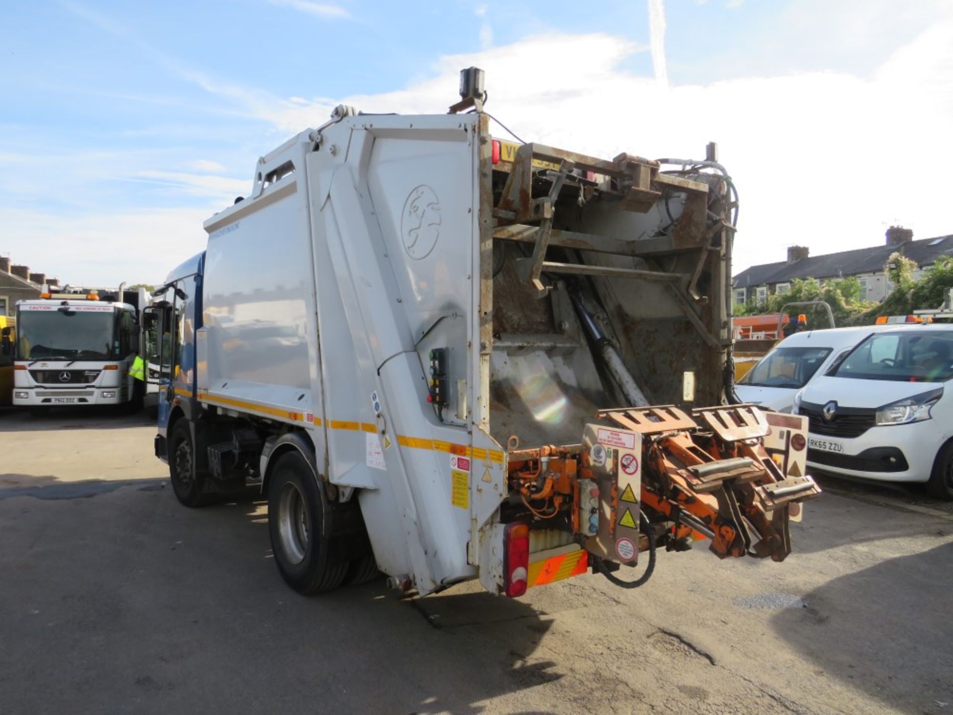 58 reg DENNIS N1829VRA2 REFUSE WAGON (DIRECT COUNCIL) 1ST REG 11/08, TEST 11/21, 128380KM, V5 HERE - Image 3 of 7