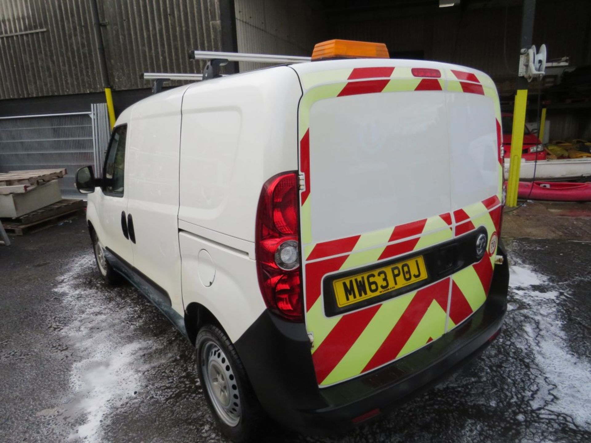 63 reg VAUXHALL COMBO 2300 CDTI (DIRECT UNITED UTILITIES WATER) 1ST REG 12/13, TEST 11/21, V5 - Image 3 of 7