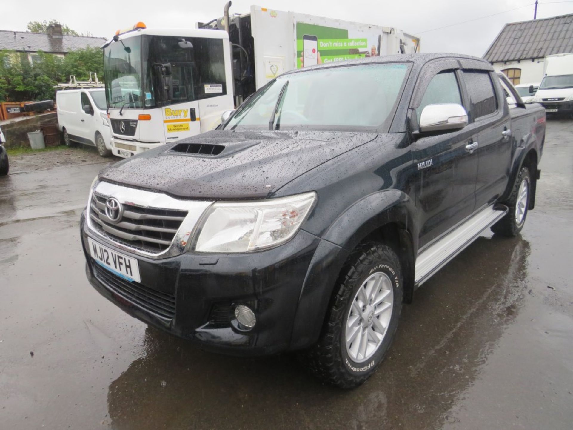 12 reg TOYOTA HI LUX INVINCIBLE HL3 D-4D 4X4, 1ST REG 06/12, TEST 12/21, 72042M, V5 MAY FOLLOW [+ - Image 2 of 6