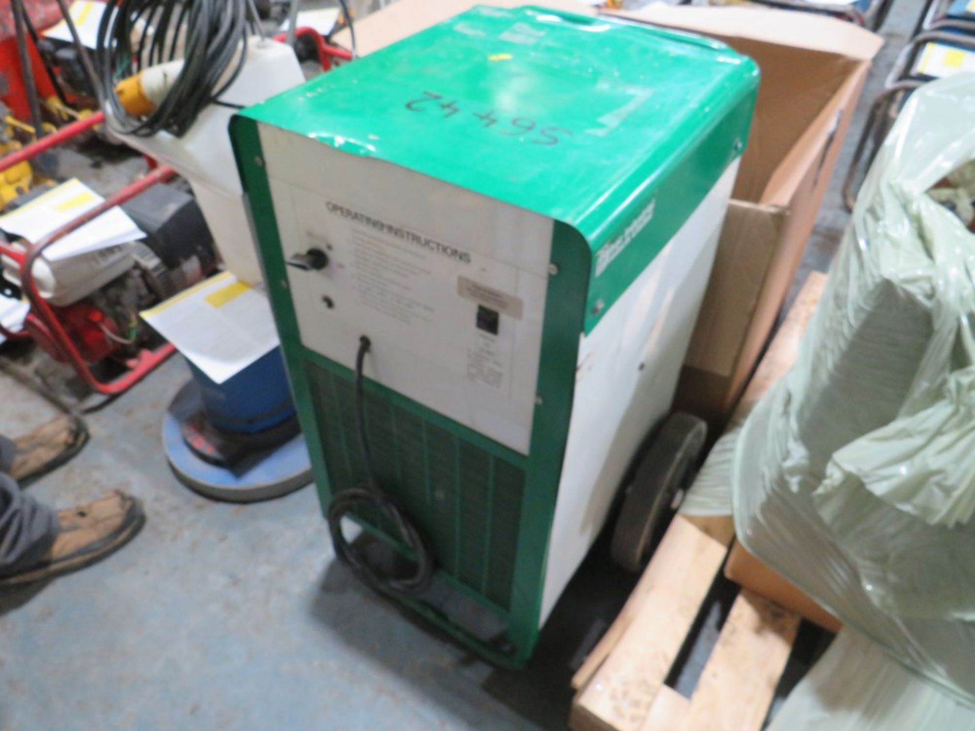 LARGE DEHUMIDIFIER (DIRECT HIRE CO) [+ VAT]