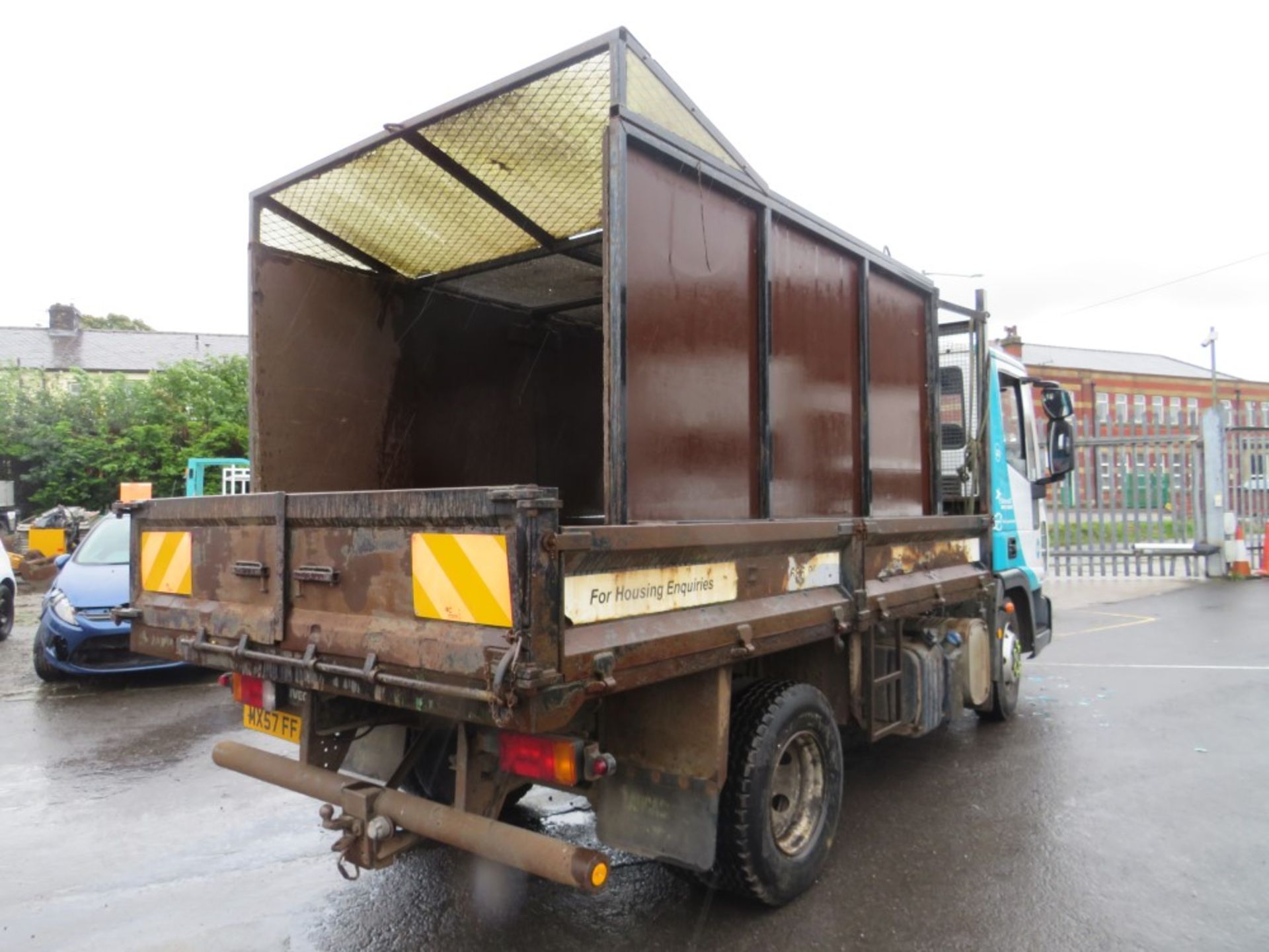 57 reg IVECO EURO CARGO 75E16 TIPPER (DIRECT COUNCIL) 1ST REG 09/07, TEST 10/21, 122540KM, V5 - Image 4 of 6