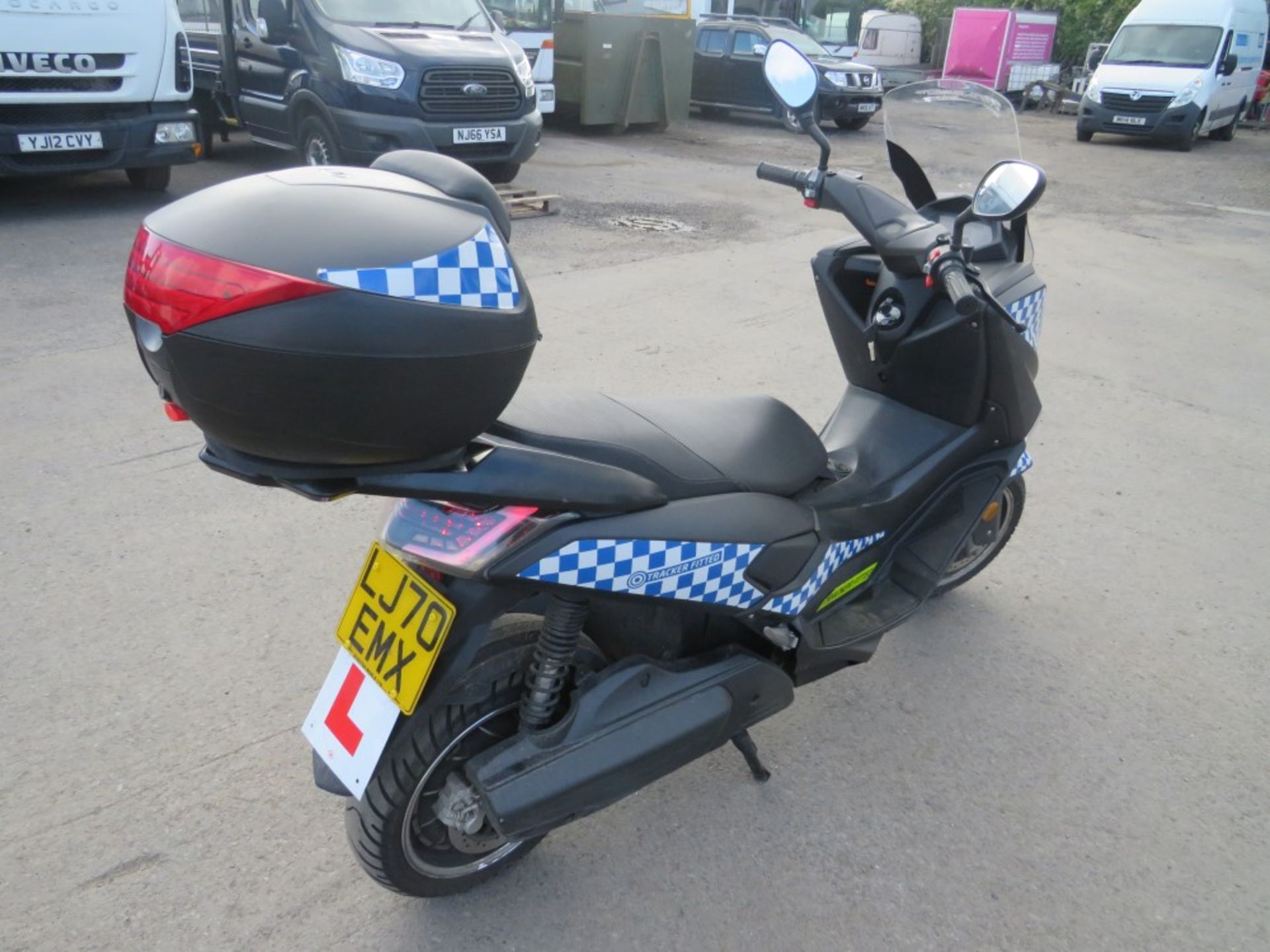 70 reg EFUN TIGER LYNX ELECTRIC SCOOTER, 1ST REG 10/20, 5812KM, V5 HERE, 1 FORMER KEEPER [NO VAT] - Image 4 of 5