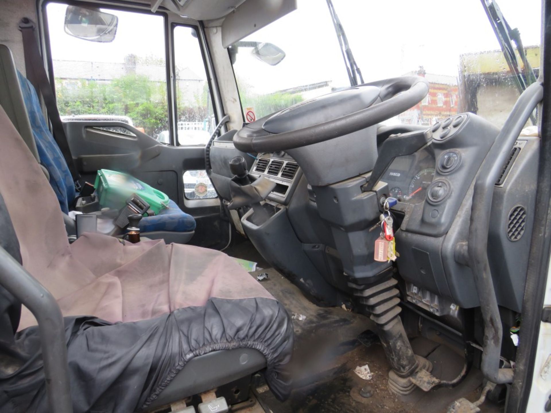 57 reg IVECO EURO CARGO 75E16 TIPPER C/W CRANE (NON RUNNER) (DIRECT COUNCIL) 1ST REG 09/07, V5 HERE, - Image 5 of 5