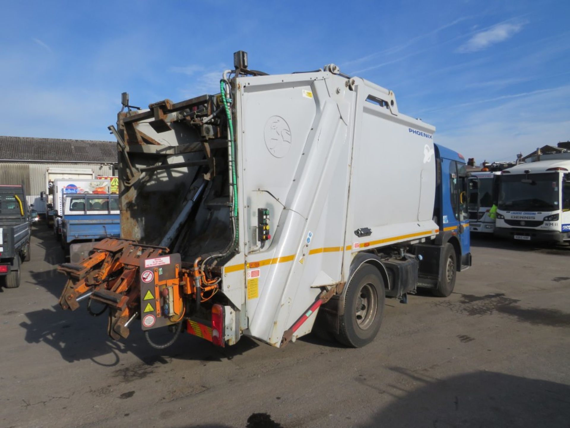 58 reg DENNIS N1829VRA2 REFUSE WAGON (DIRECT COUNCIL) 1ST REG 11/08, TEST 11/21, 128380KM, V5 HERE - Image 4 of 7